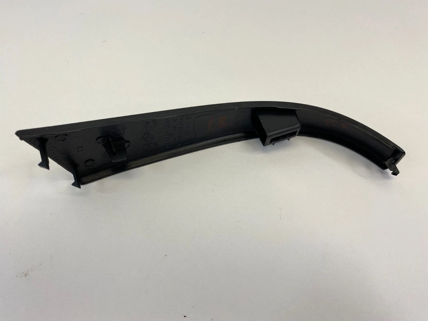 09-12 CHEVY TRAVERSE REAR RIGHT INNER DOOR PULL HANDLE TRIM COVER BEZEL 15948057