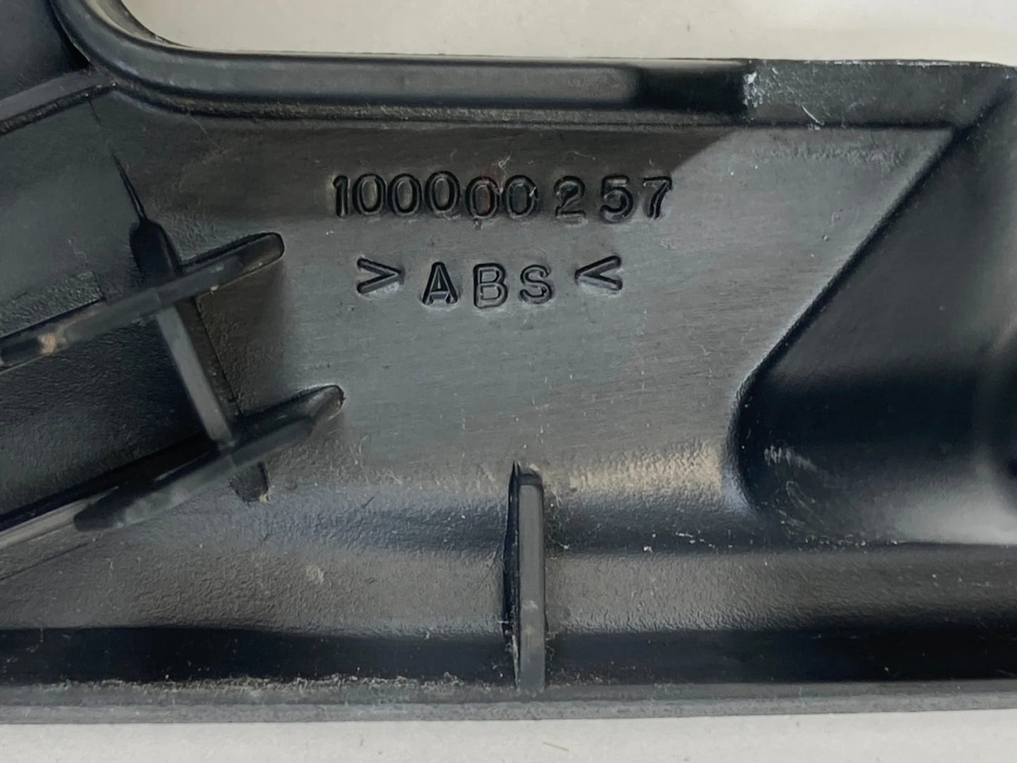 2009 2010 DODGE JOURNEY FRONT LEFT INTERIOR DOOR HANDLE BEZEL 100000257 OEM