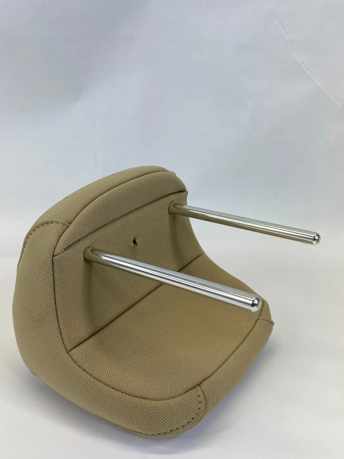 12-14 HYUNDAI ACCENT SEDAN REAR SEATS HEADREST HEAD REST SET OF 3 CLOTH TAN OEM