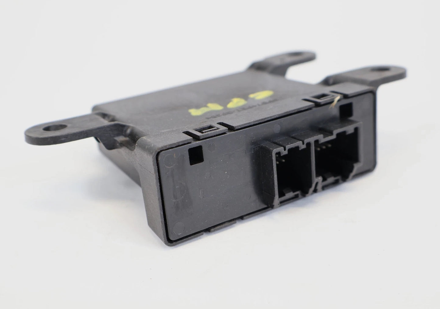 12-17 CHEVROLET TRAVERSE REAR PARK ASSIST PARKING CONTROL MODULE OEM 22743052