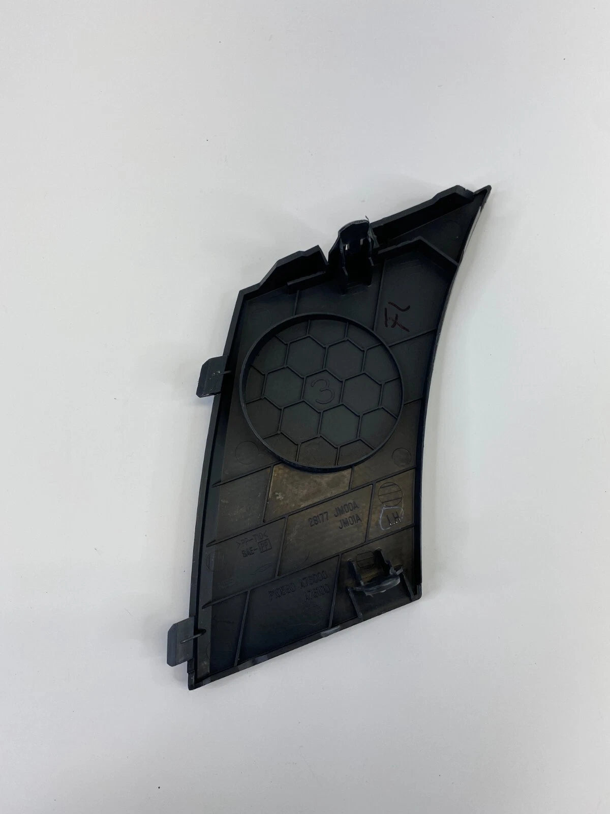 2008-2013 NISSAN ROGUE DASH LEFT DRIVER SIDE SPEAKER COVER GRILLE 28177JM00A OEM