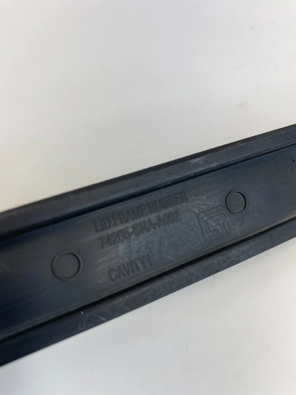 2006-20141 HONDA CIVIC LID FRAME NUMBER COVER TRIM BEZEL ASSY 74205SNAA002 OEM