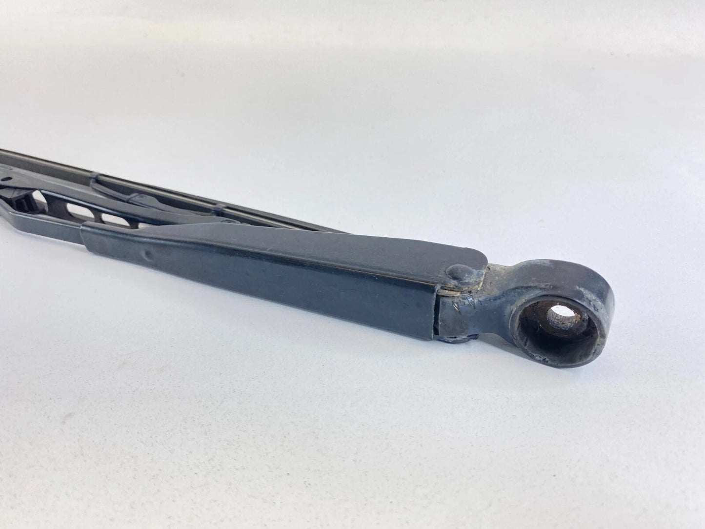 2012 2013 2014 2015 RAM CARGO VAN C/V REAR WINDSHIELD WIPER ARM 24030747 OEM