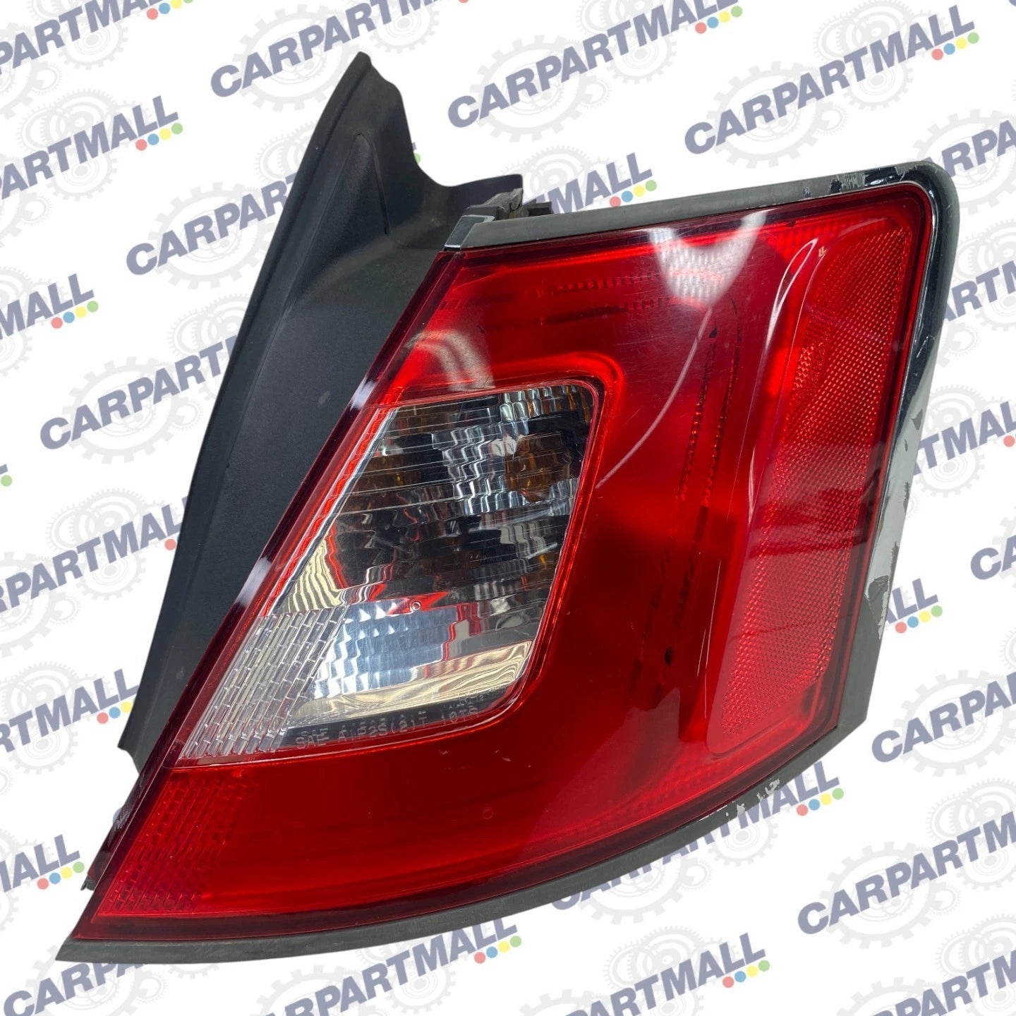 2010-2012 FORD TAURUS REAR RIGHT PASSENGER OUTER QUARTER TAIL LIGHT TAILLIGHT