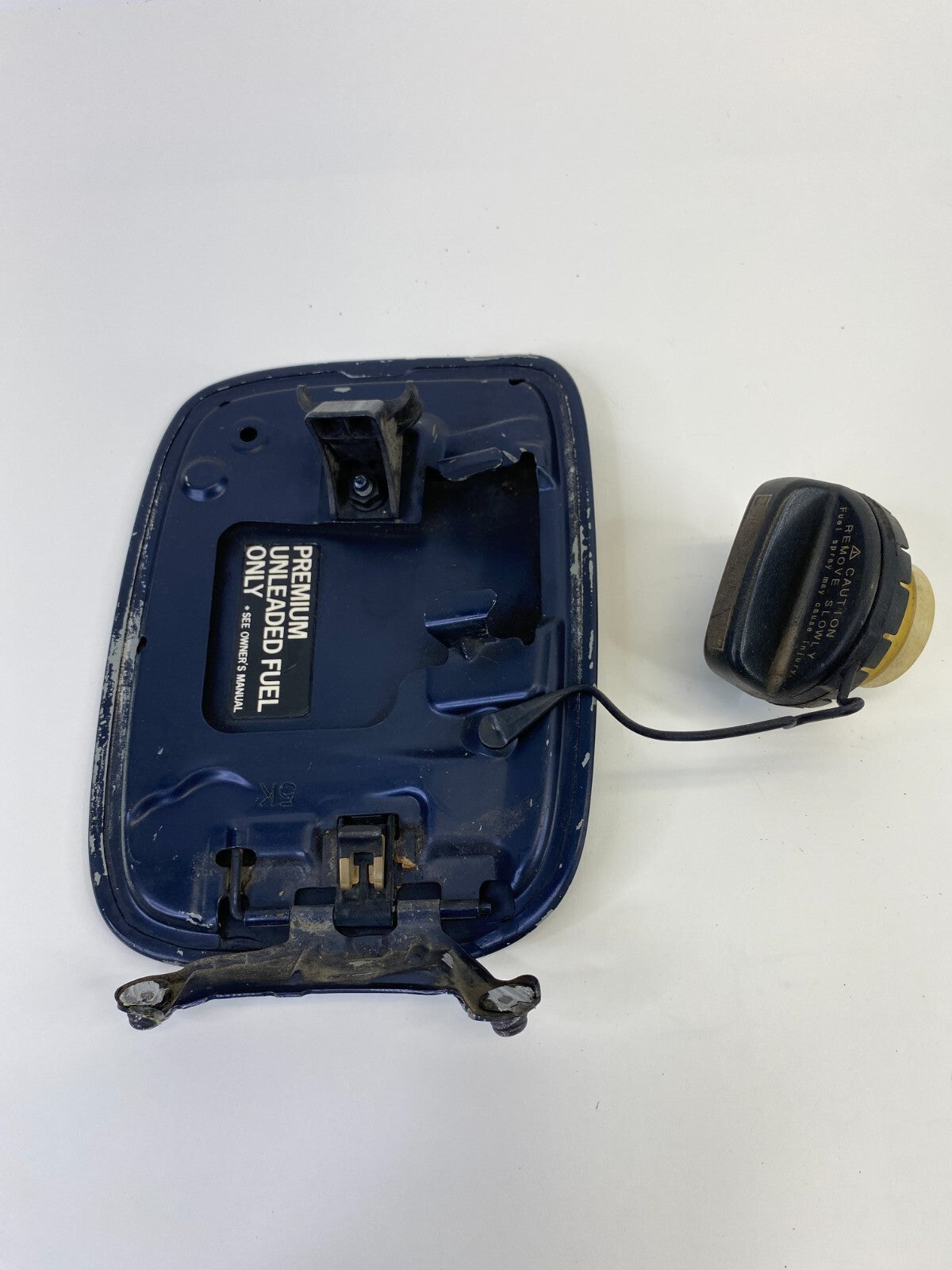 2006-2014 Lexus IS250 Fuel Filler Tank Door Gas Lid Cover W/ Fuel Tank Cap OEM