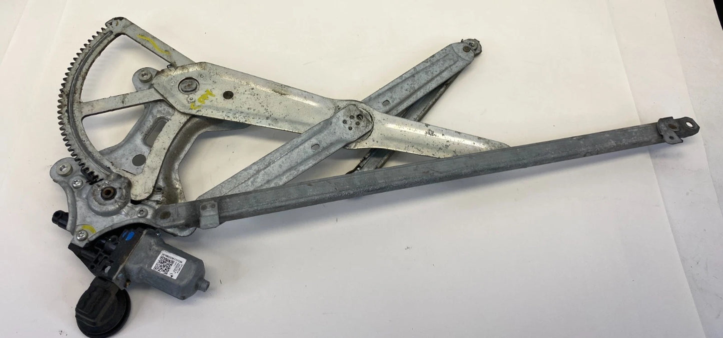 2004-2010 TOYOTA SIENNA FRONT RIGHT PASSENGER POWER WINDOW REGULATOR MOTOR OEM