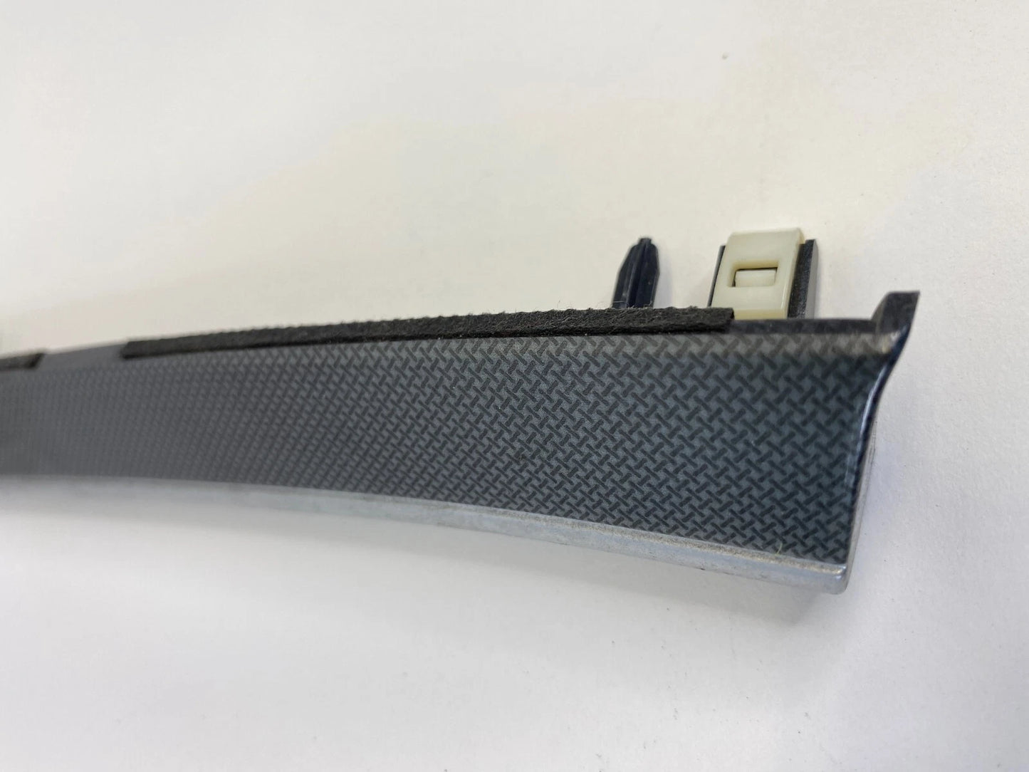 2006-2008 HYUNDAI SONATA LEFT DRIVER SIDE DASH TRIM MOLDING GARNISH OEM