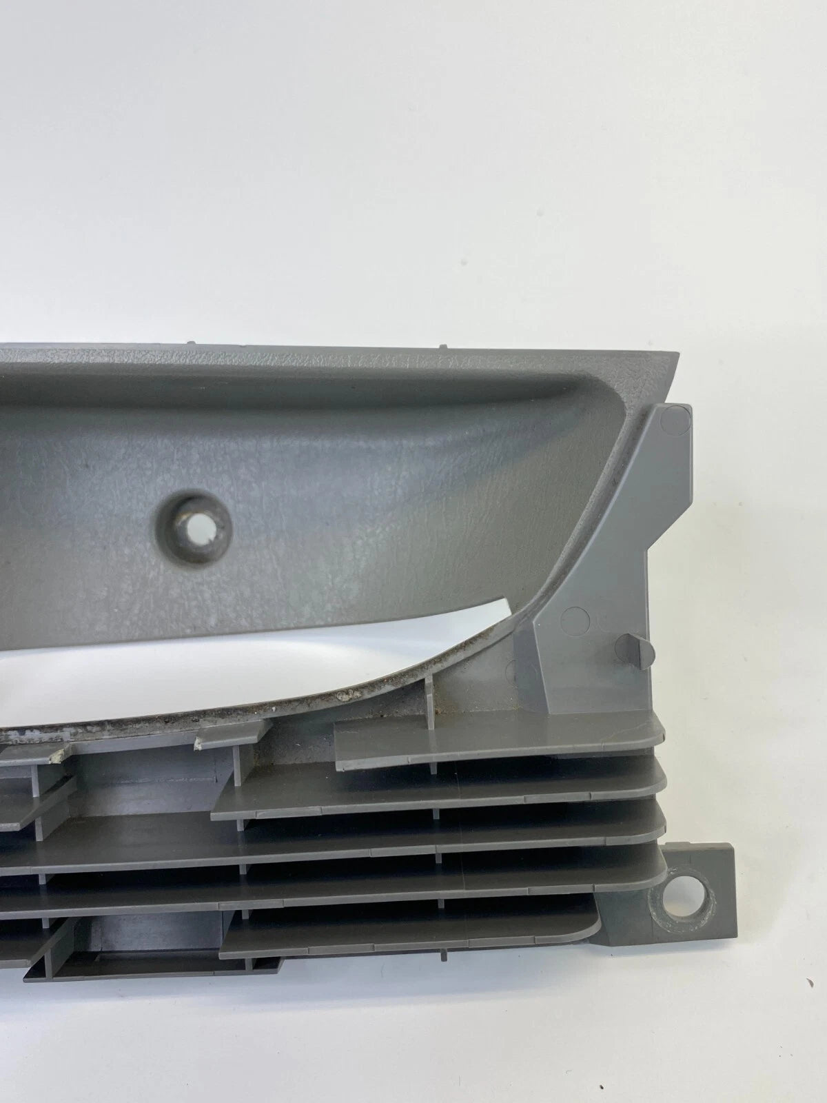 2004-2010 TOYOTA SIENNA FRONT LEFT INTERIOR DOOR PULL HANDLE BEZEL COVER OEM