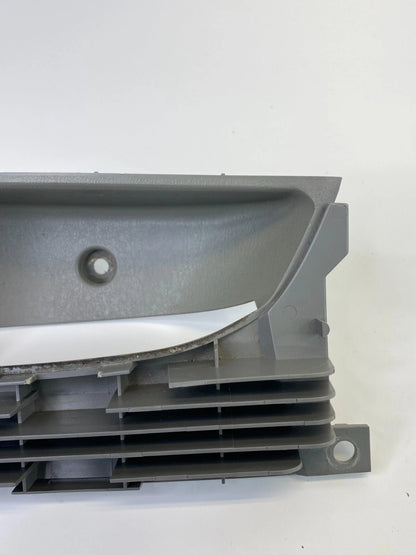 2004-2010 TOYOTA SIENNA FRONT LEFT INTERIOR DOOR PULL HANDLE BEZEL COVER OEM