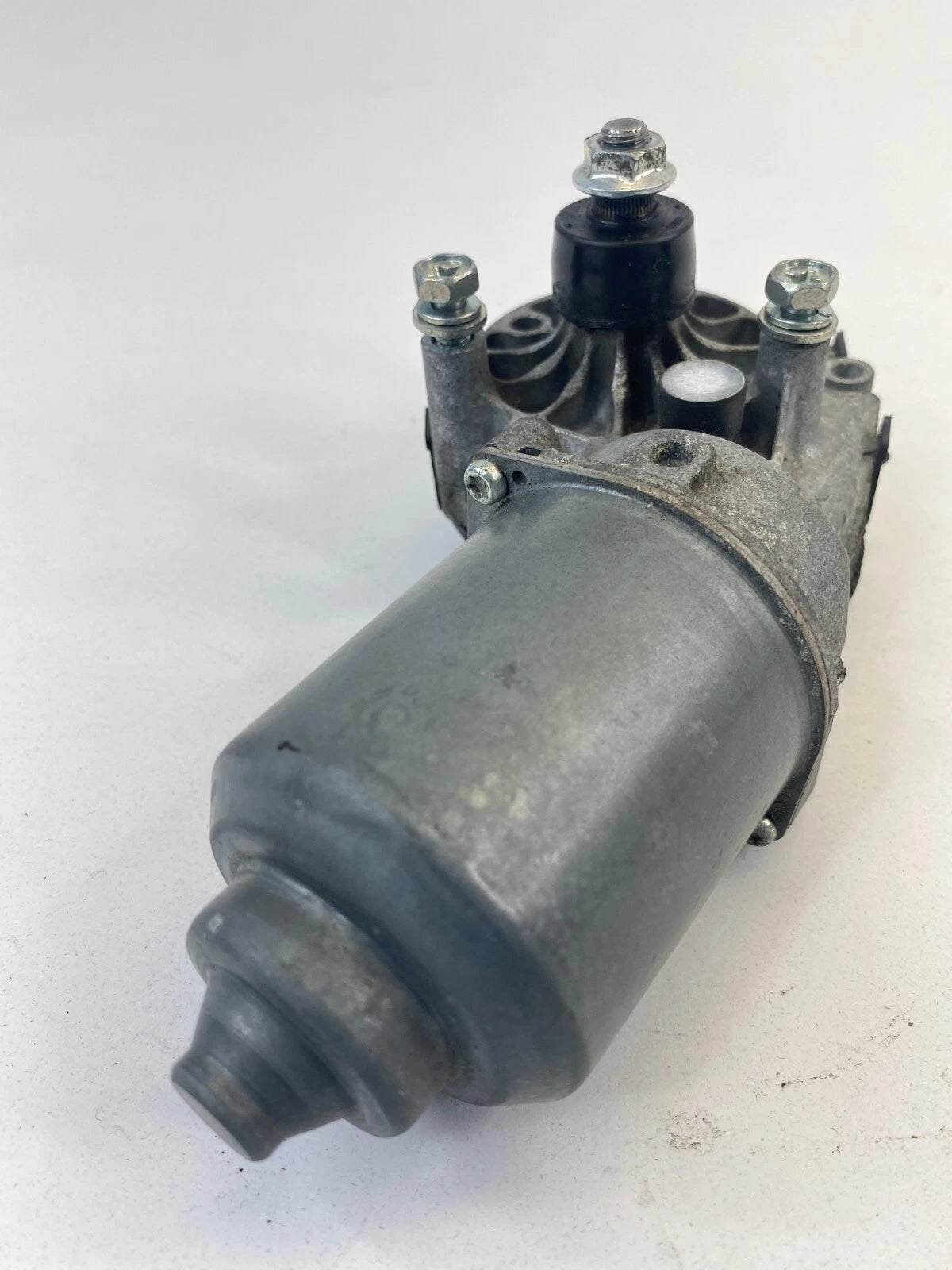 2014-2020 CHEVROLET IMPALA 13-15 MALIBU FRONT WINDSHIELD WIPER MOTOR 13240560
