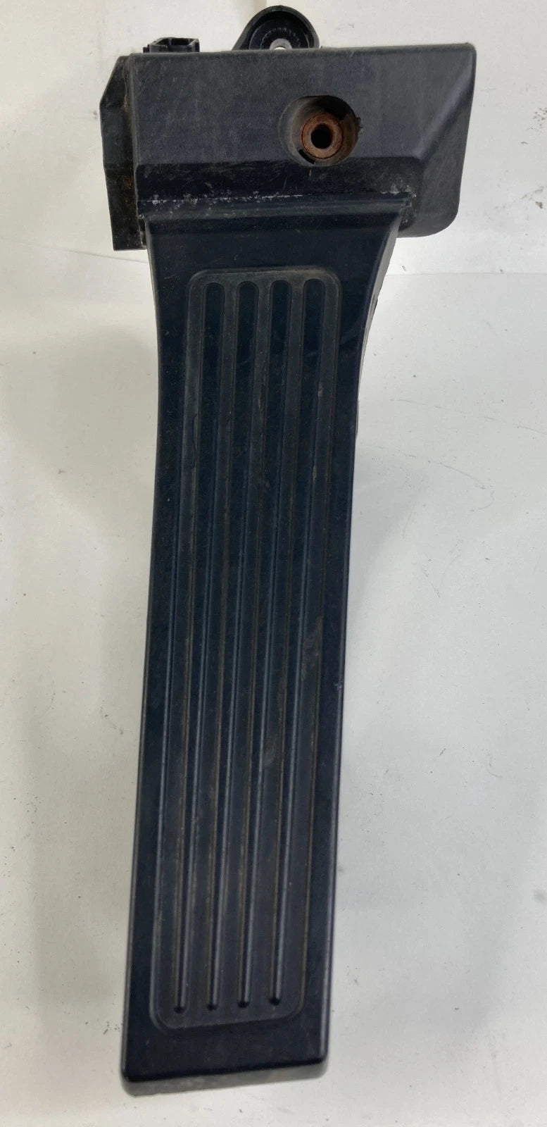 2011-2015 HYUNDAI SONATA ACCELERATOR PEDAL GAS UNIT SENSOR ASSY 32700-3Q100 OEM