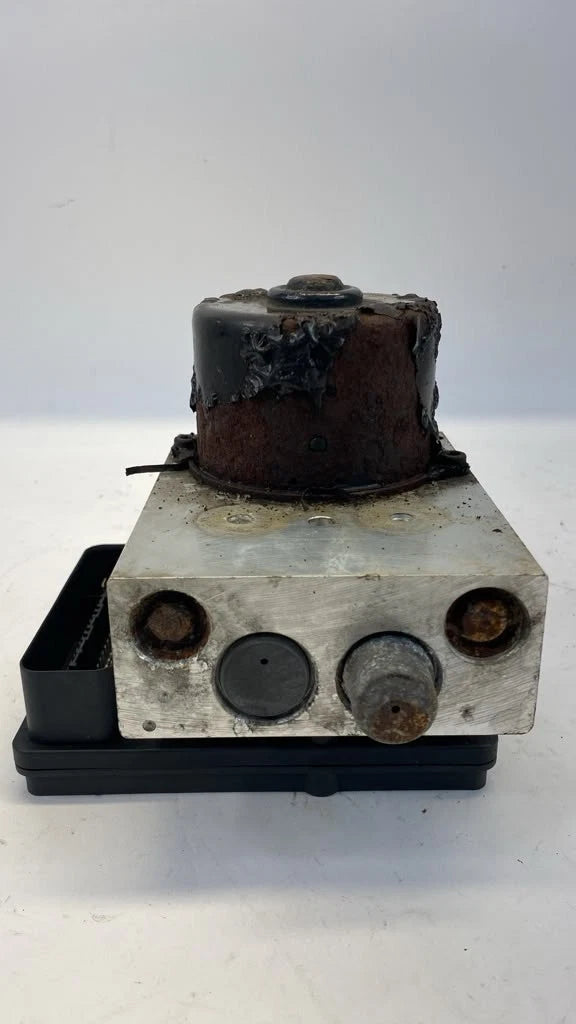 2005-2007 CHRYSLER 300 2.7L RWD ABS ANTI-LOCK BRAKE PUMP MODULE OEM 00401231C5