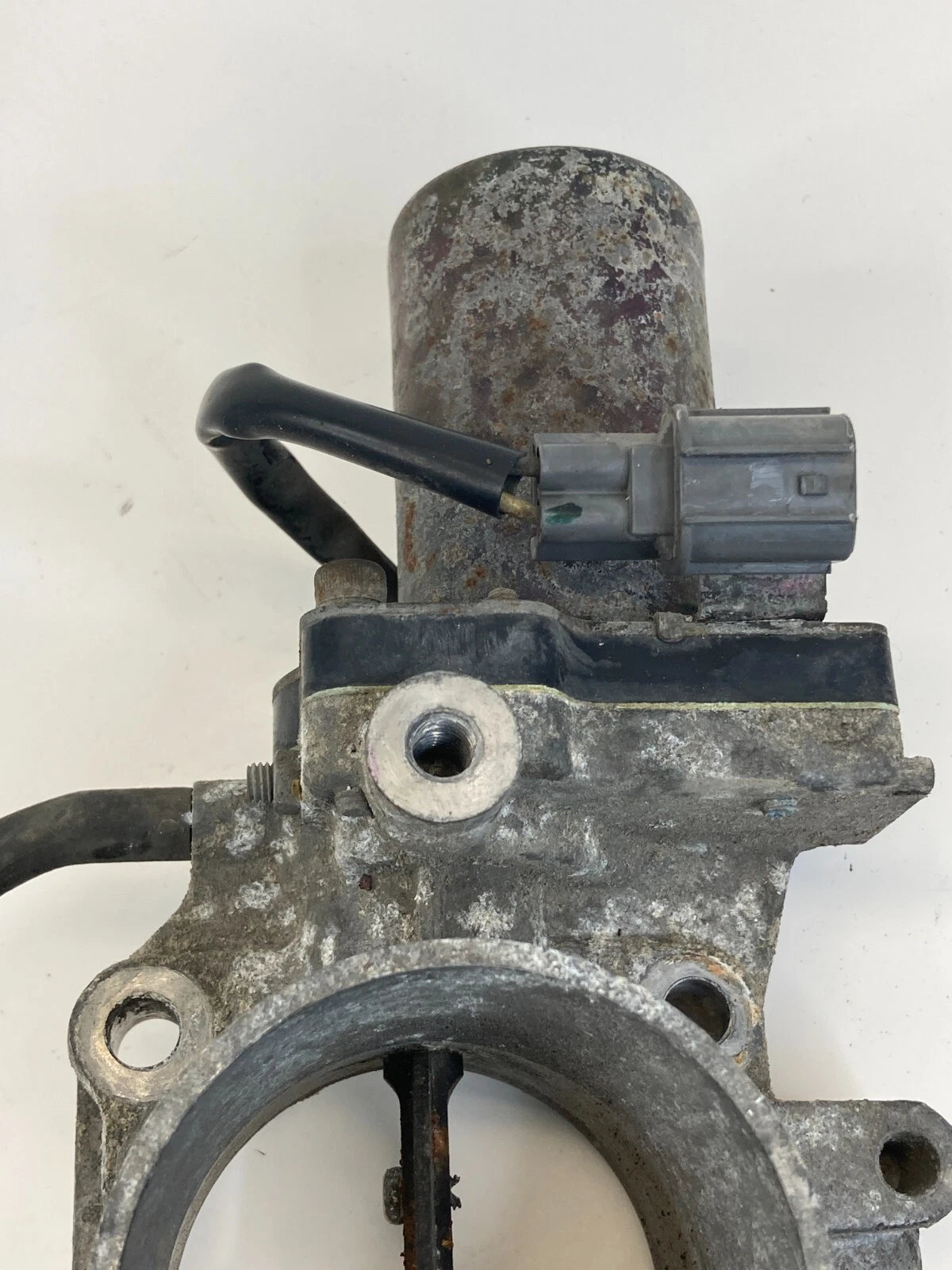 2000-2004 ACURA RL 3.5L V6 A/T THROTTLE BODY TRACTION CONTROL ASSEMBLY OEM