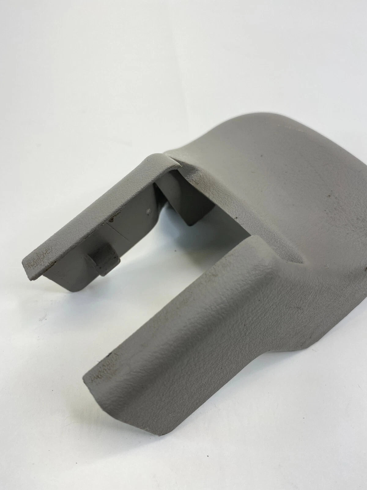 2001-2004 TOYOTA SEQUOIA FRONT RIGHT SEAT RIGHT SIDE REAR TRACK END COVER TRIM