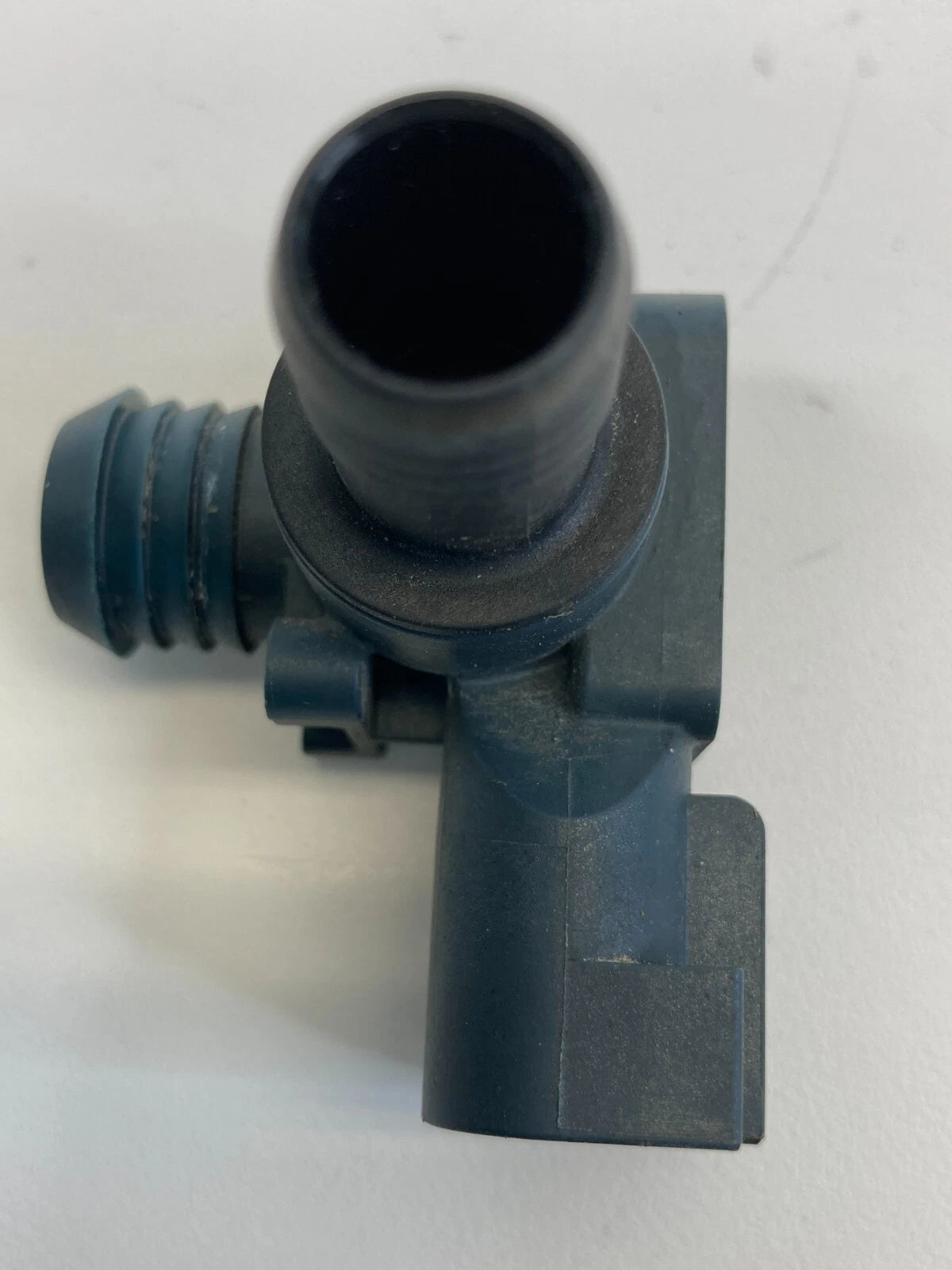 2008-2012 Buick Enclave 09-17 Traverse Brake Booster Check Valve 25992033 OEM