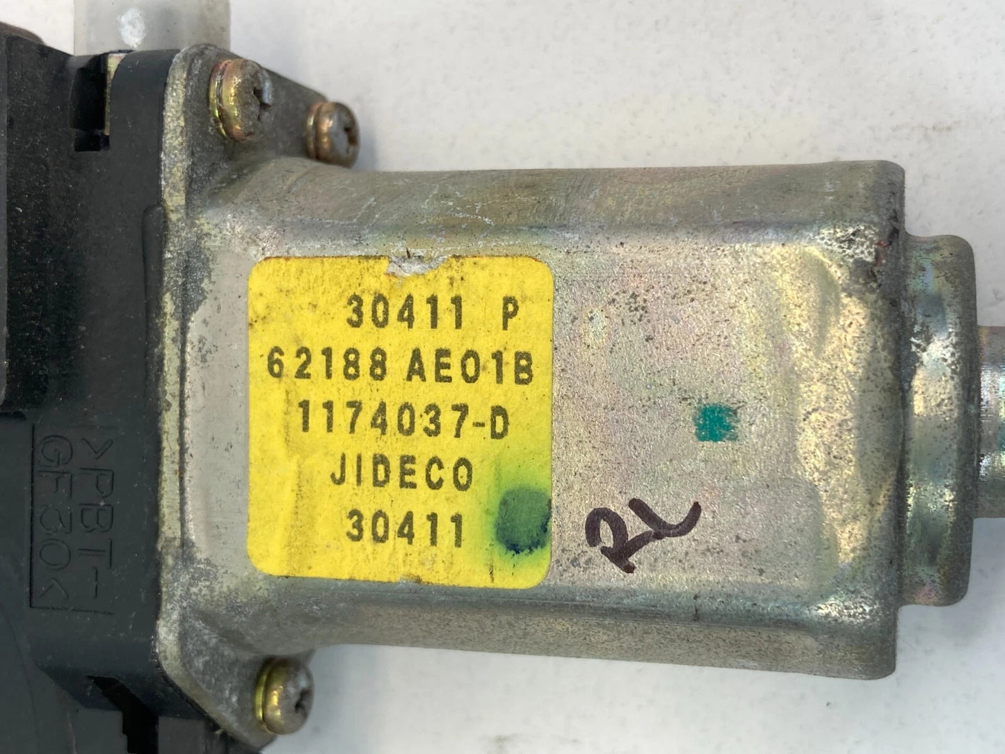 2000-2004 SUBARU OUTBACK REAR LEFT BACK DOOR POWER WINDOW MOTOR 62188-AE01B OEM