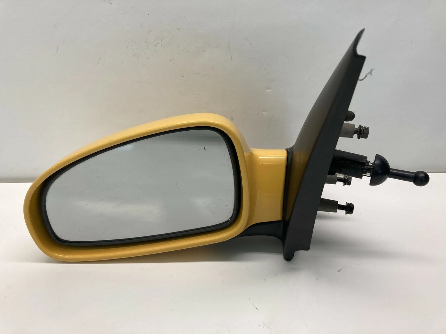 2004 2005 CHEVROLET AVEO LEFT DRIVER SIDE VIEW MANUAL DOOR MIRROR YELLOW LH OEM