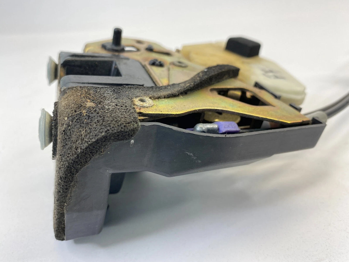 2003-2006 INFINITI G35 REAR RIGHT PASSENGER DOOR LOCK LATCH RELEASE ACTUATOR