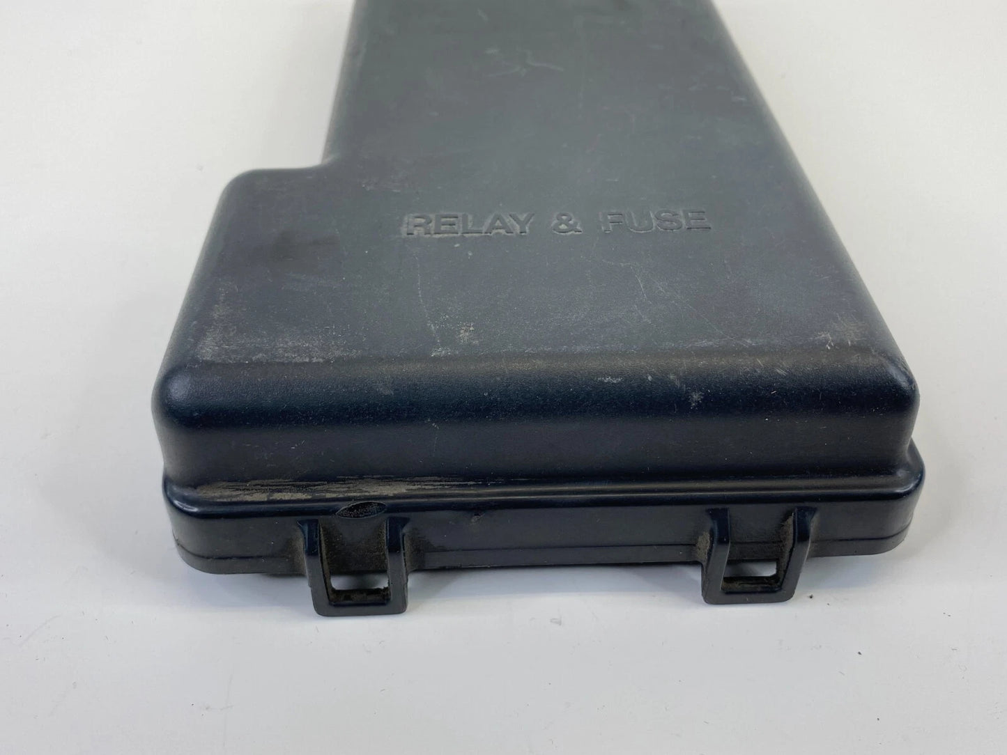 99-03 LEXUS RX300 3.0L ENGINE COMPARTMENT FUSE BOX CAP UPPER COVER LID OEM