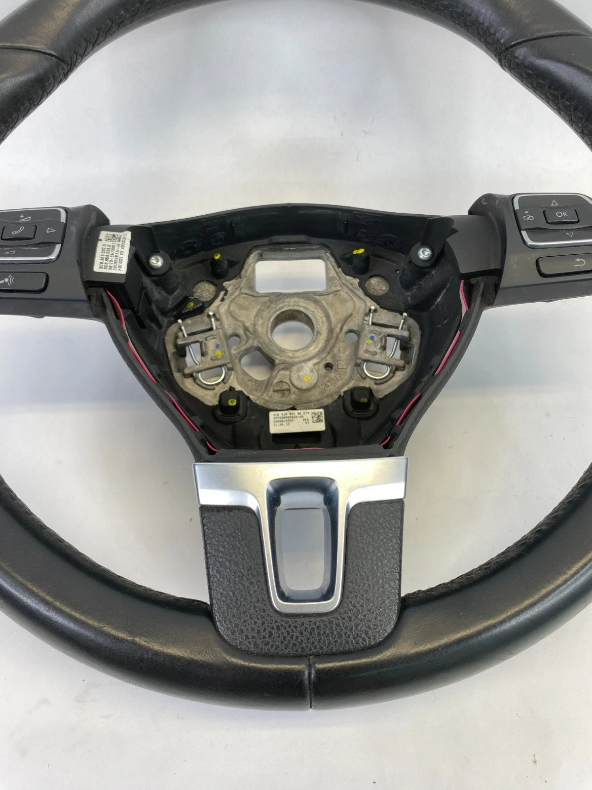 10-17 VOLKSWAGEN CC BLACK LEATHER STEERING WHEEL W/ BUTTONS OEM 3C8419091BEE74