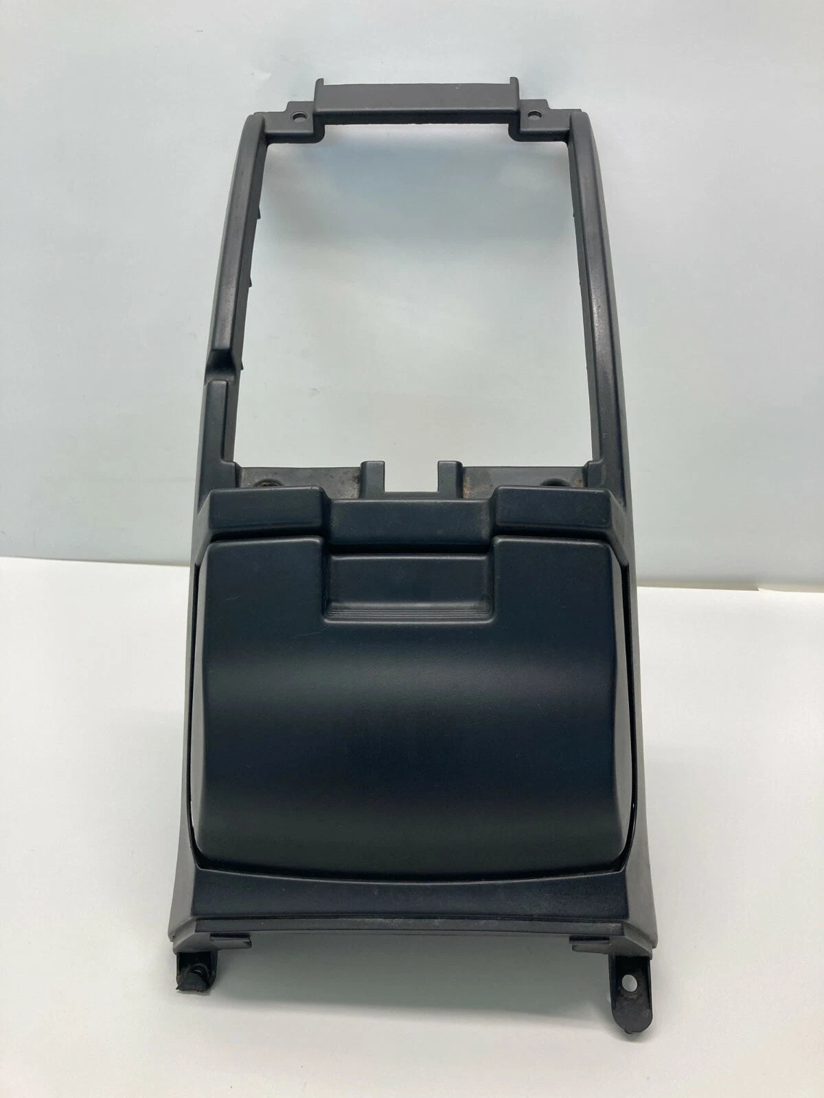 06 CHRYSLER PACIFICA FRONT CENTER CONSOLE TRIM CUP HOLDER INSERT 1002143A12 OEM
