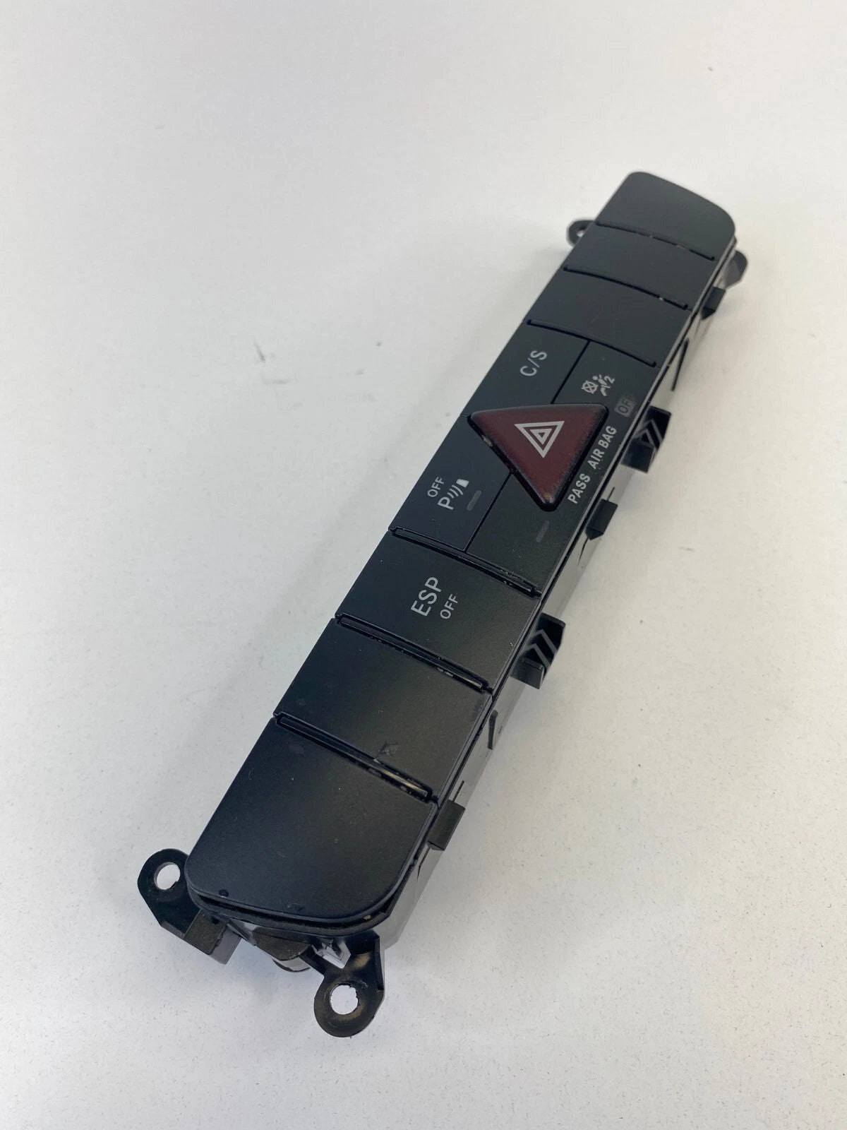 2007-2010 MERCEDES-BENZ R350 DASH HAZARD LIGHT CONTROL SWITCH BUTTON A2518704310