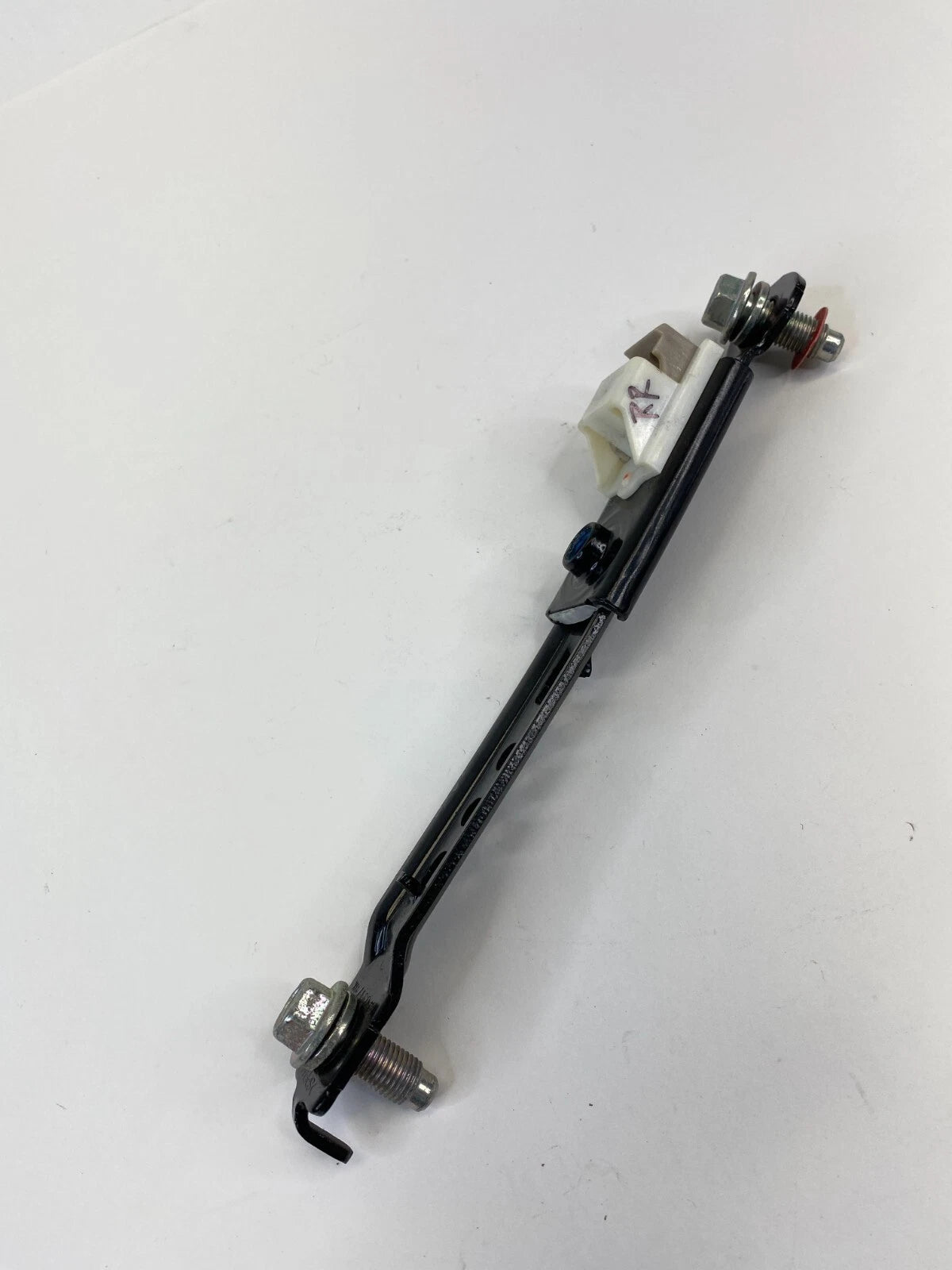 2011-2016 HYUNDAI ELANTRA REAR RIGHT SEAT BELT ADJUSTER HEIGHT BRACKET SUPPORT