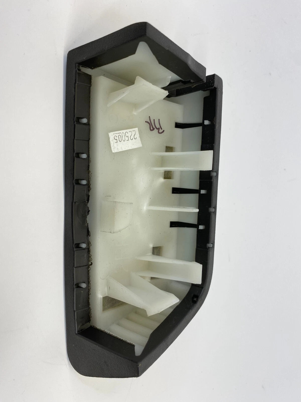 2005-2015 NISSAN XTERRA REAR RIGHT SIDE DOOR PANEL ARMREST ARM REST 82940-EA204