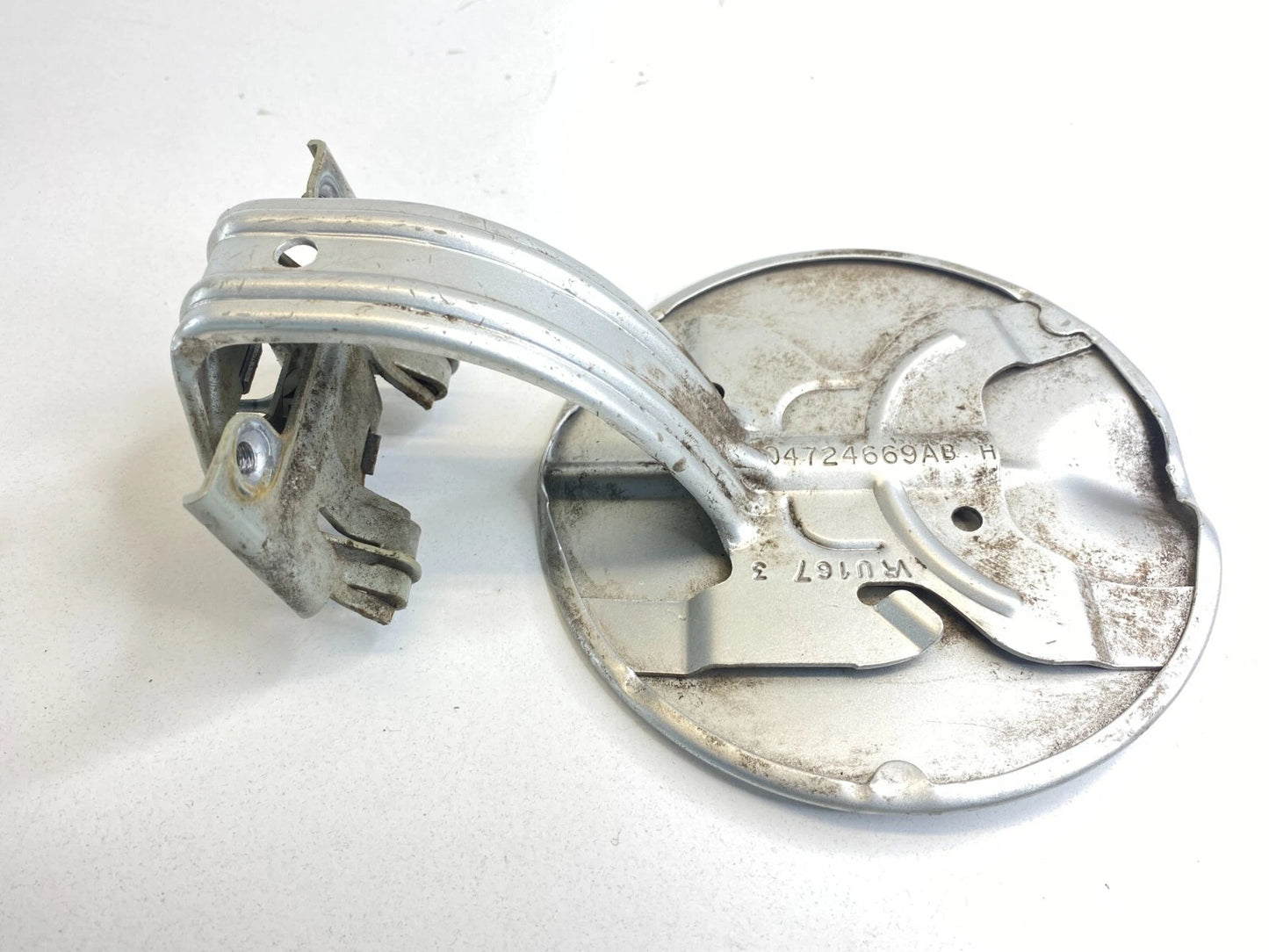 2001-2010 CHRYSLER PT CRUISER FUEL FILLER DOOR GAS LID COVER 04724669AB OEM