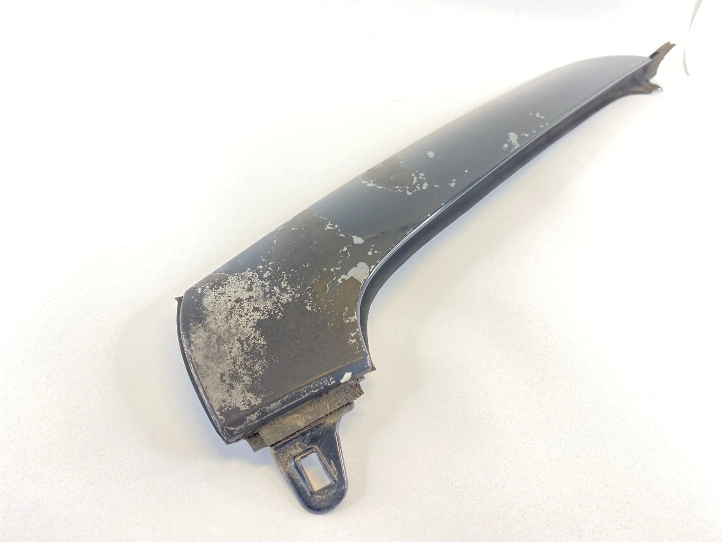 04-08 CHRYSLER CROSSFIRE FL DRIVER WINDSHIELD PILLAR MOLDING A1936900162 OEM