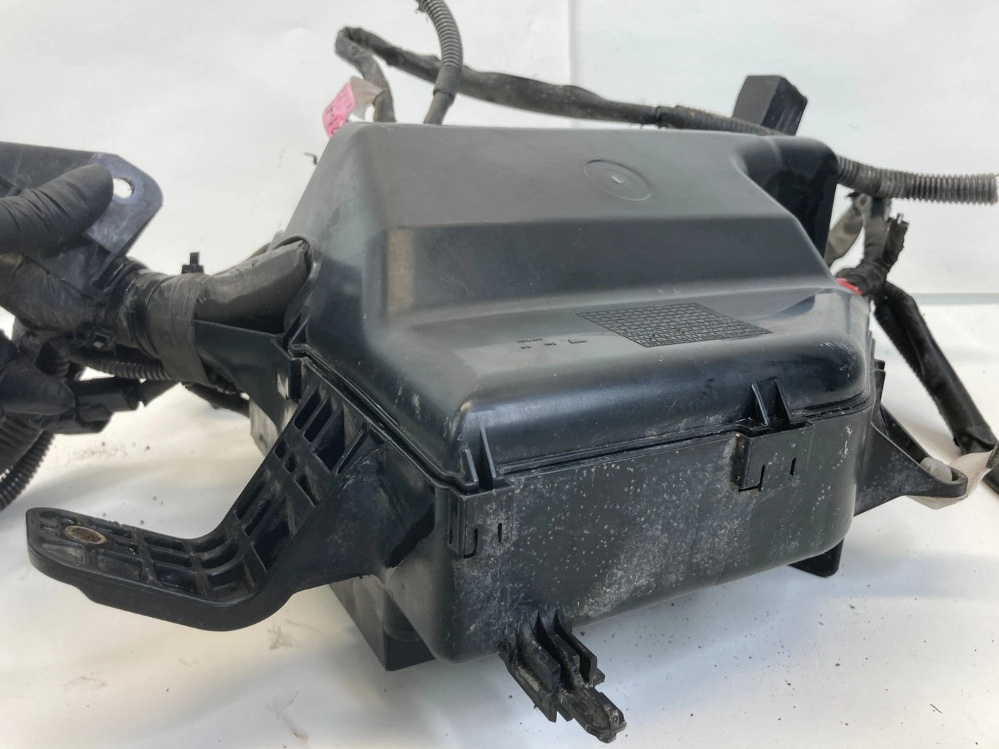04-09 TOYOTA PRIUS 1.5L ENGINE FUSE BOX RELAY BLOCK JUNCTION WIRE 8212147080 OEM