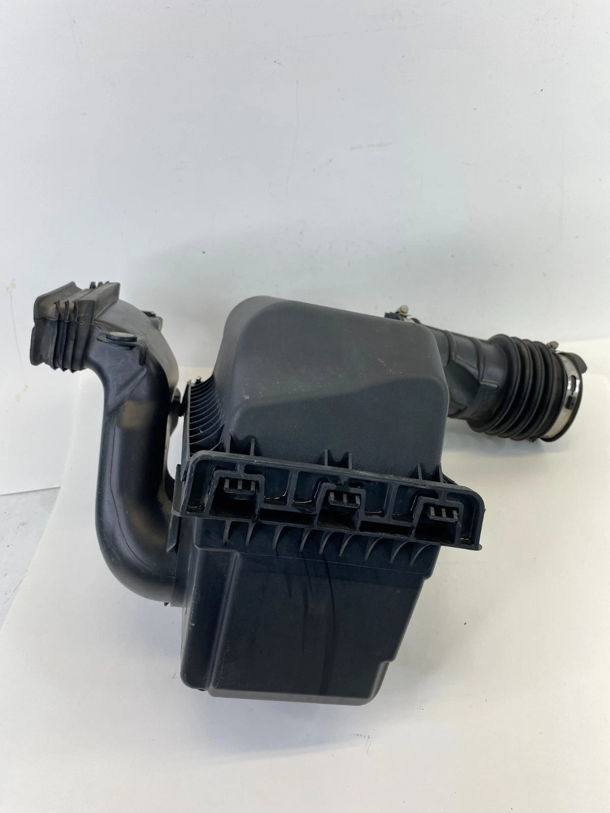 2013-2019 FORD INTERCEPTOR SUV 3.5L V6 A/T AIR INTAKE CLEANER FILTER BOX ASSY