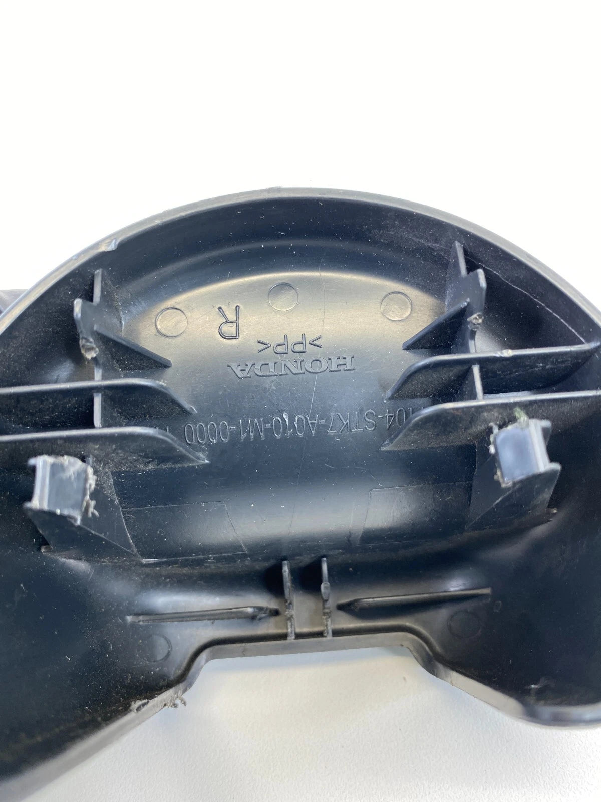 2007 2008 07 08 ACURA RDX FRONT RIGHT SEAT, RIGHT SIDE BOLT COVER TRIM 81507-STK