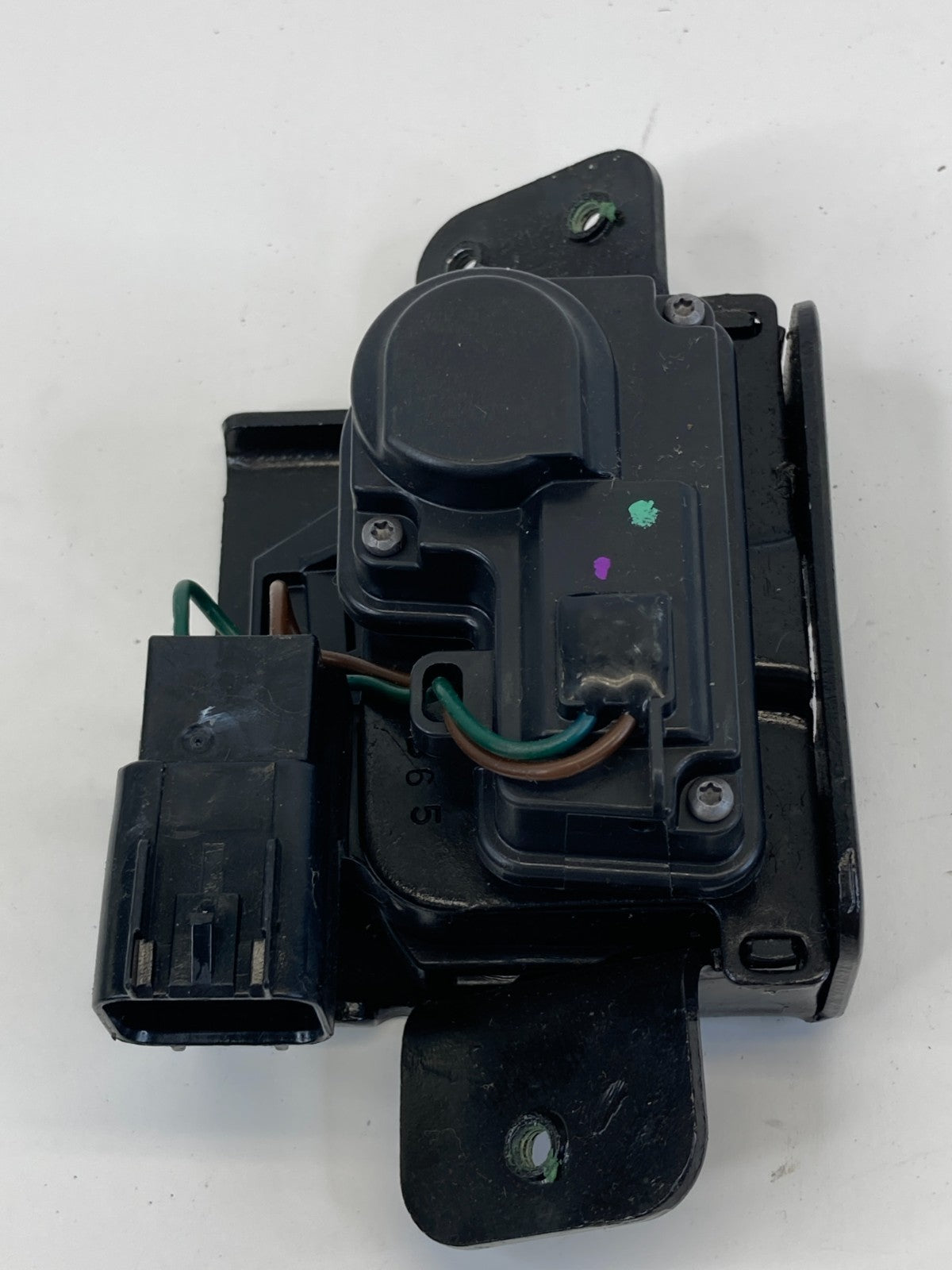 27-17 Chevrolet Equinox Rear Trunk Lid Tailgate Liftgate Lock Latch Actuator