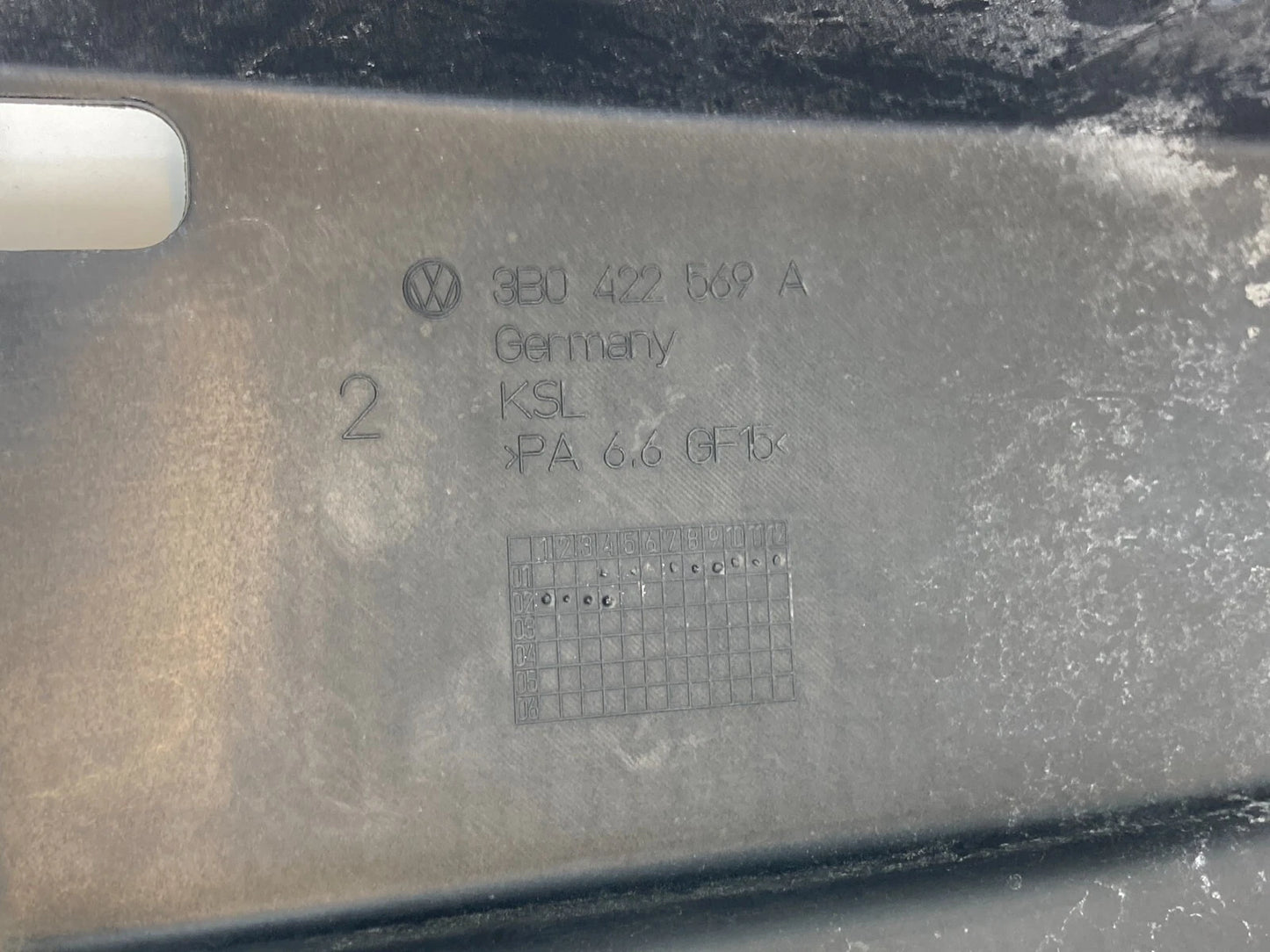01-05 VOLKSWAGEN PASSAT 1.8 TURBO POWER STEERING ENGINE COVER TRIM 3B0422569A