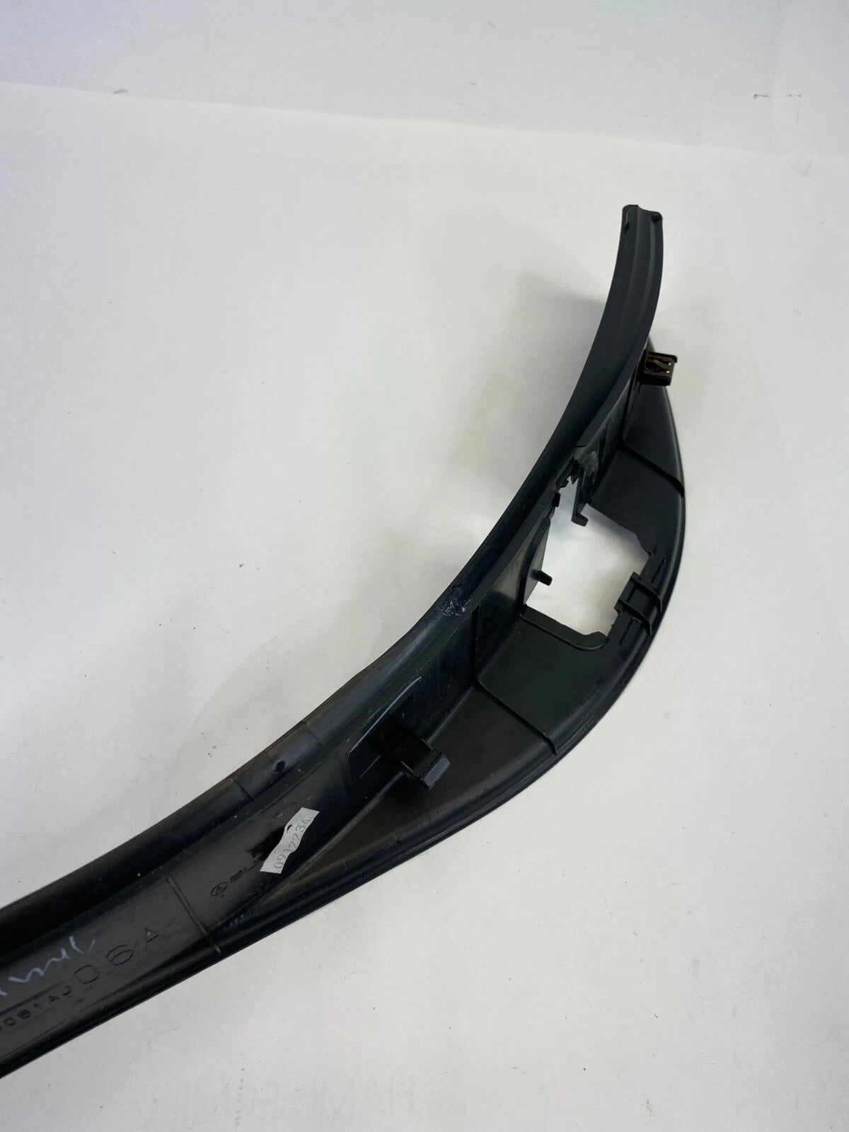 10-14 SUBARU OUTBACK REAR RIGHT SIDE DOOR PILLAR SCUFF PLATE COVER 94061AJ06A