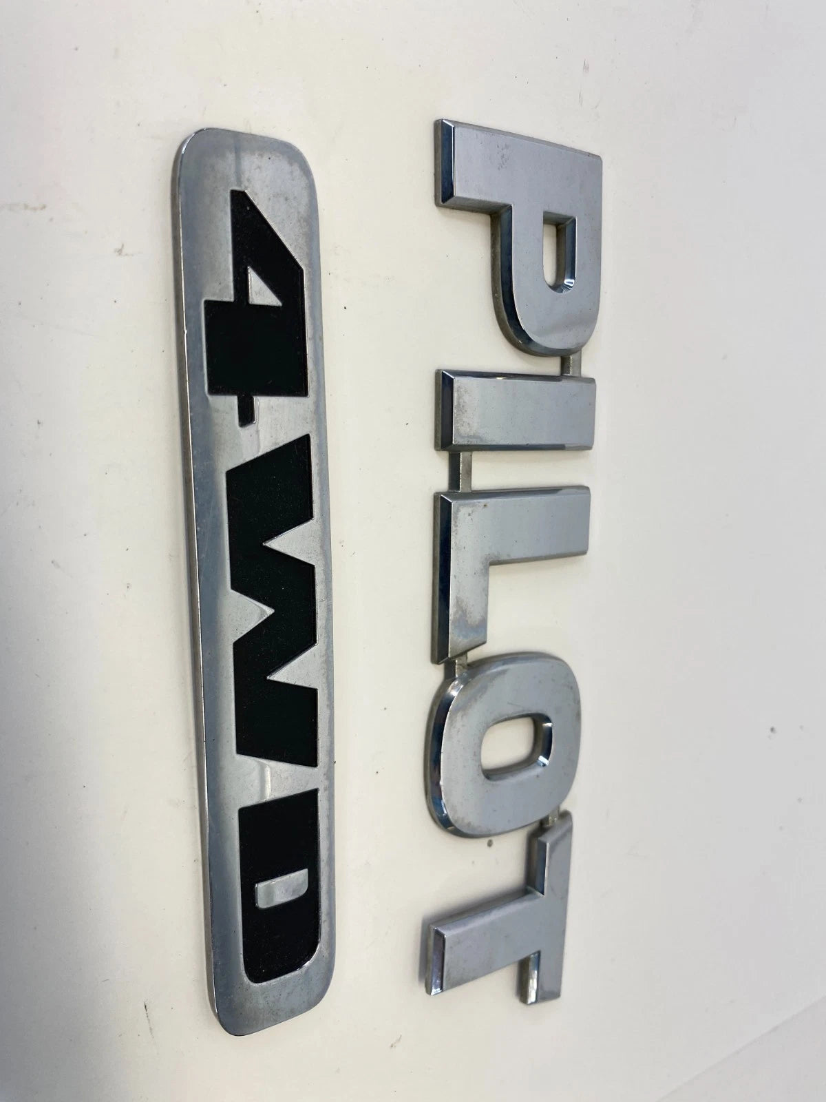 2003-2008 03-08 HONDA PILOT 4WD REAR TRUNK LID EMBLEM LOGO BADGE CHROME OEM
