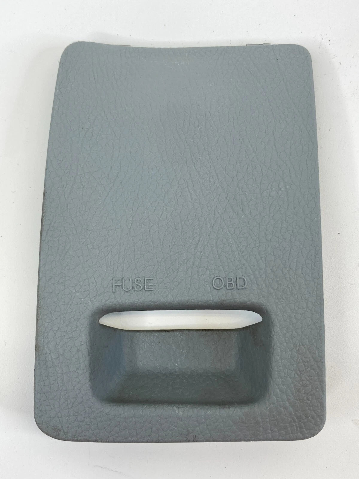 2009 09 KIA BORREGO DASH FUSE BOX END CAP COVER LID TRIM 84760-2J000 OEM