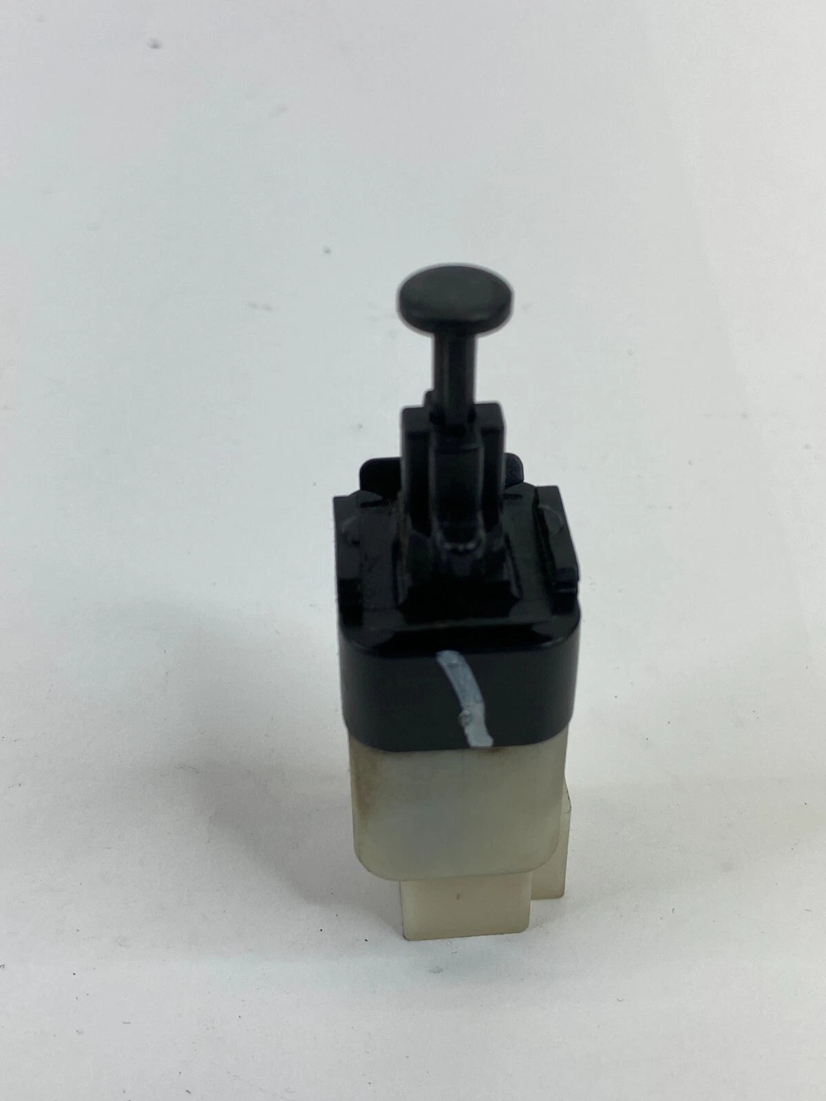 2007-2011 CHEVROLET AVEO5 BRAKE LIGHT STOP LAMP STOPLAMP SWITCH BUTTON OEM