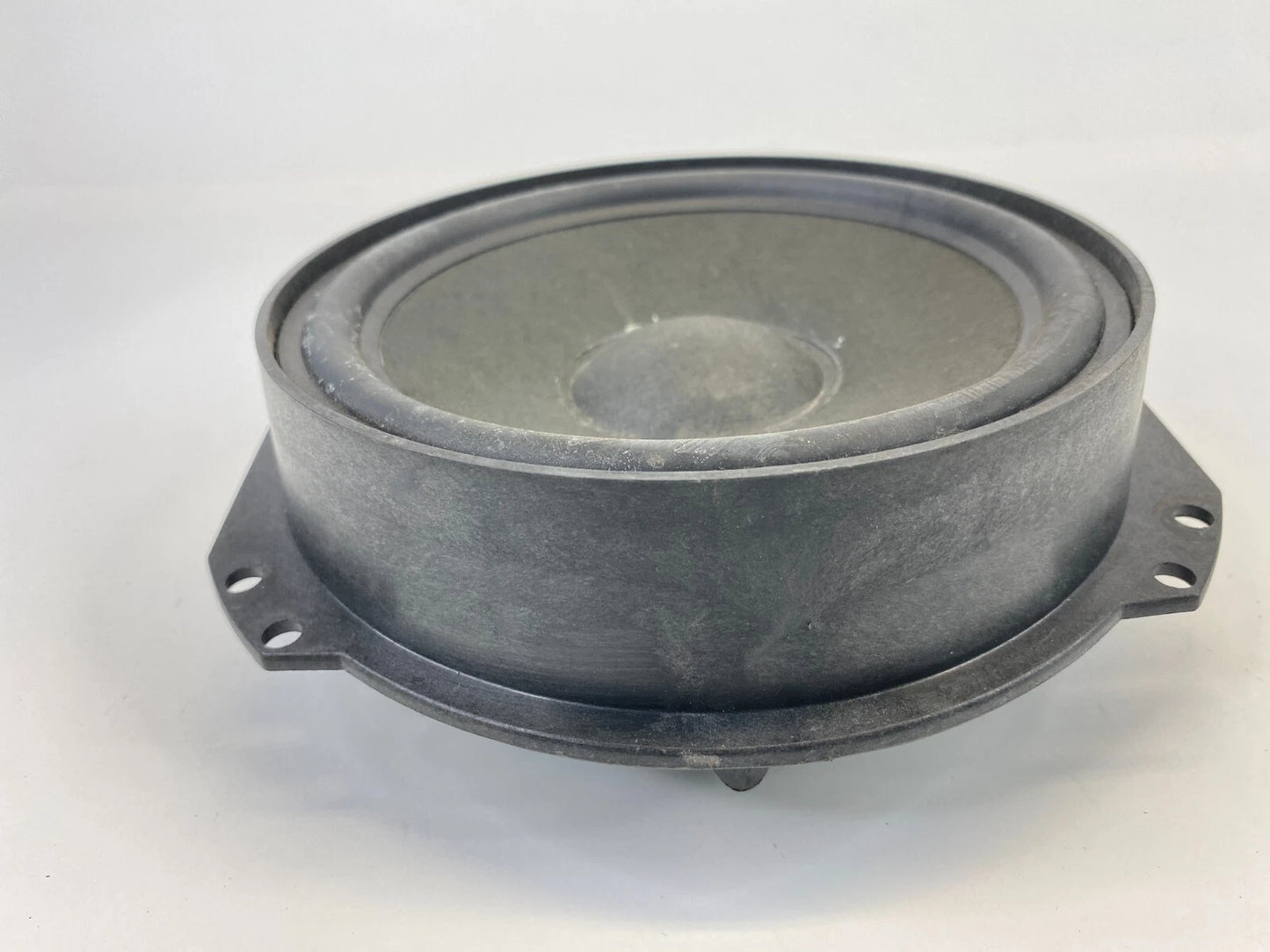 2002-2007 SATURN VUE FRONT RIGHT PASSENGER SIDE DOOR AUDIO SPEAKER 9175188 OEM