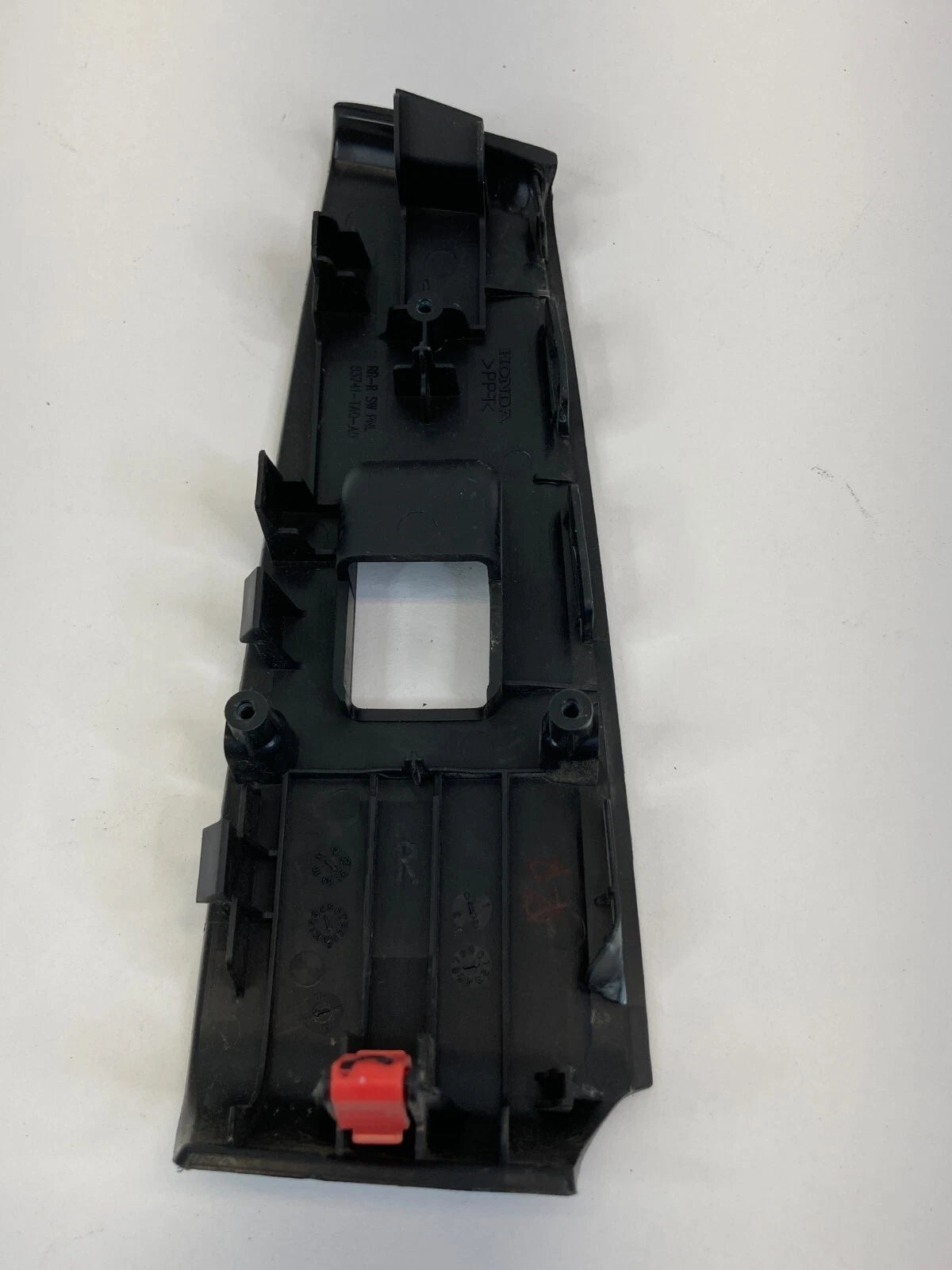 08-12 HONDA ACCORD SEDAN REAR RIGHT BACK DOOR WINDOW SWITCH BEZEL TRIM 83741TA0