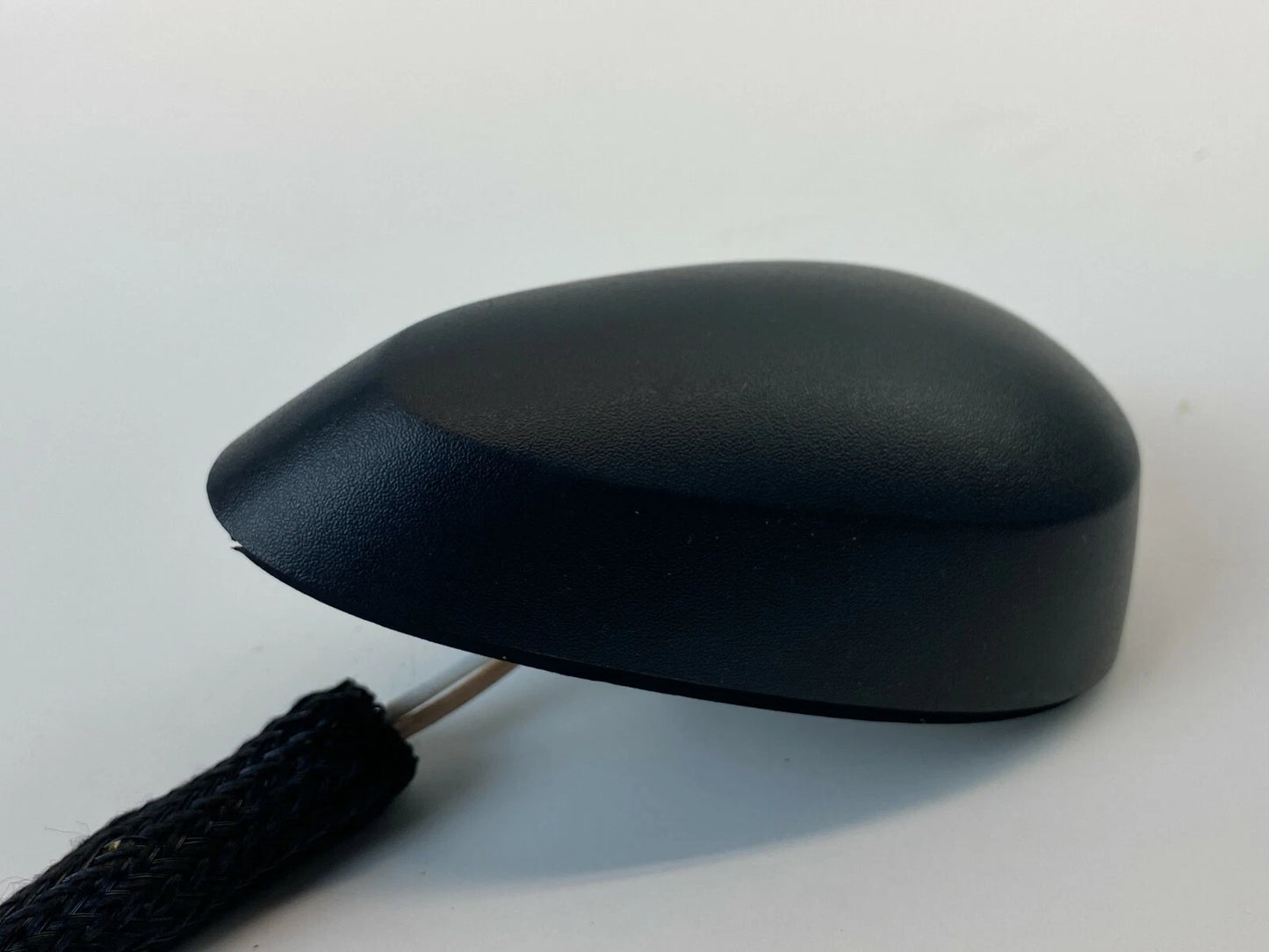 2005 JEEP GRAND CHEROKEE ROOF MOUNT RADIO SATELLITE ANTENNA 05091504AC