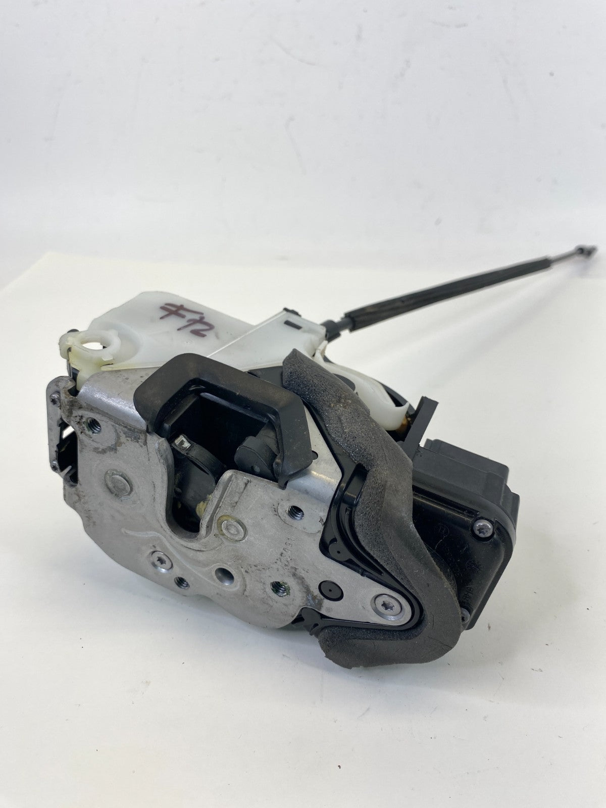 2010-2017 GMC Terrain Front Right Side Door Lock Latch Release Actuator 13579523