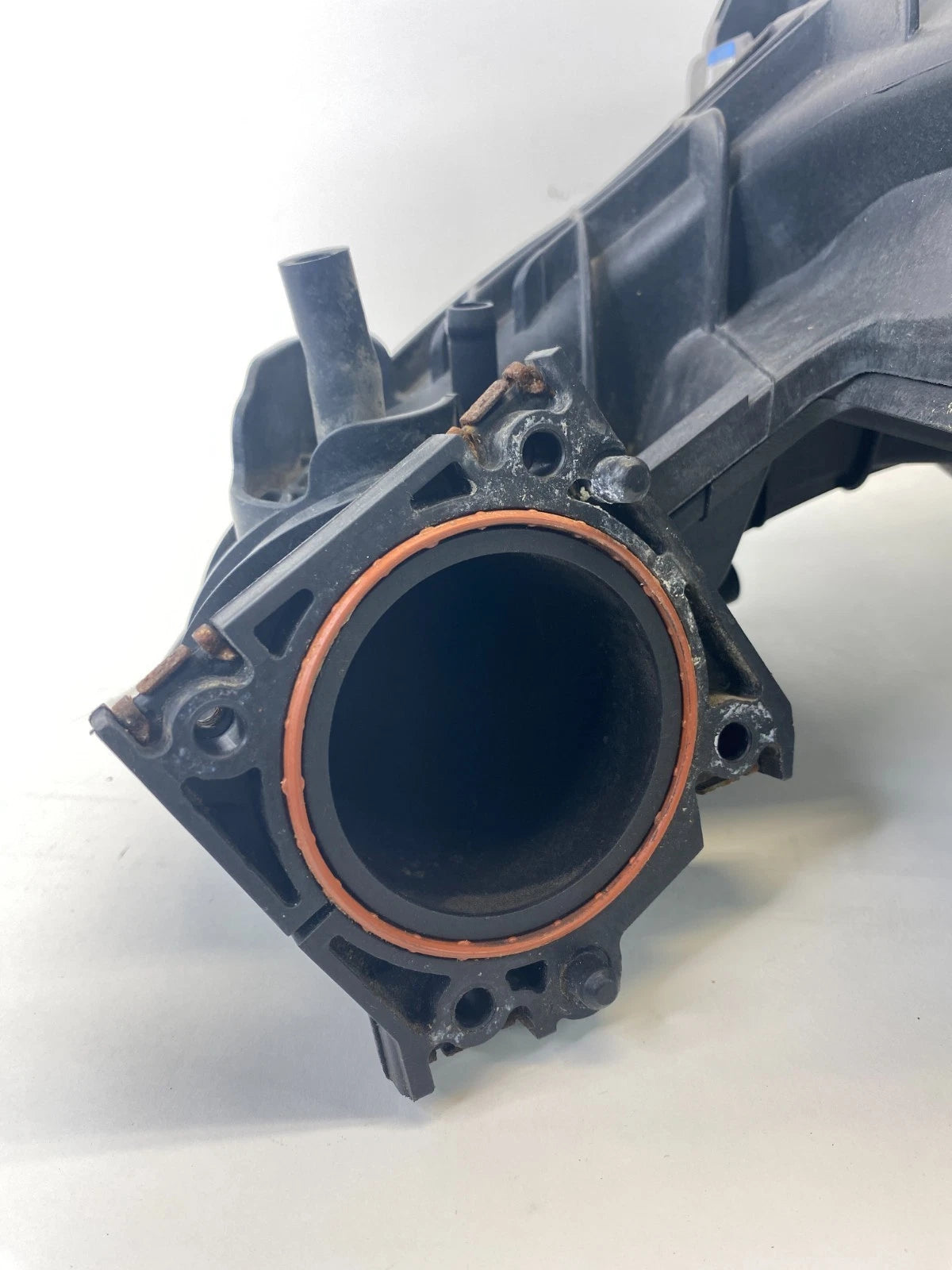 10-14 DODGE AVENGER 2.4L ENGINE INTAKE MANIFOLD W/ FLOW SENSOR 05033310AB OEM