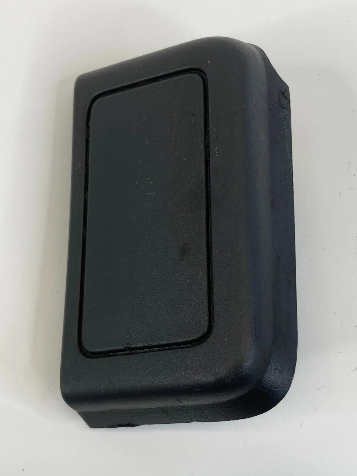 07-12 GMC ACADIA 09-12 TRAVERSE FRONT LEFT SEAT TRACK BOLT COVER TRIM 1193870