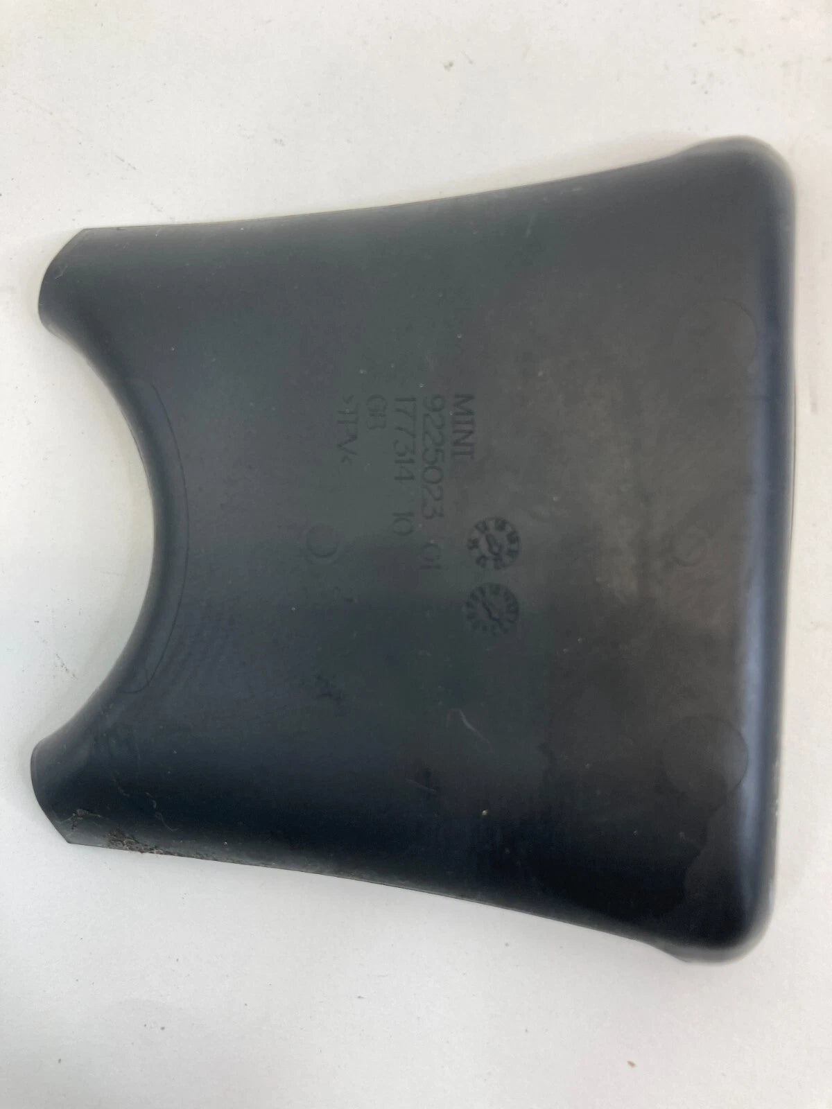 2012 12 MINI COOPER CENTER CONSOLE TRIM PANEL ODDMENTS TRAY 9225023-01 OEM