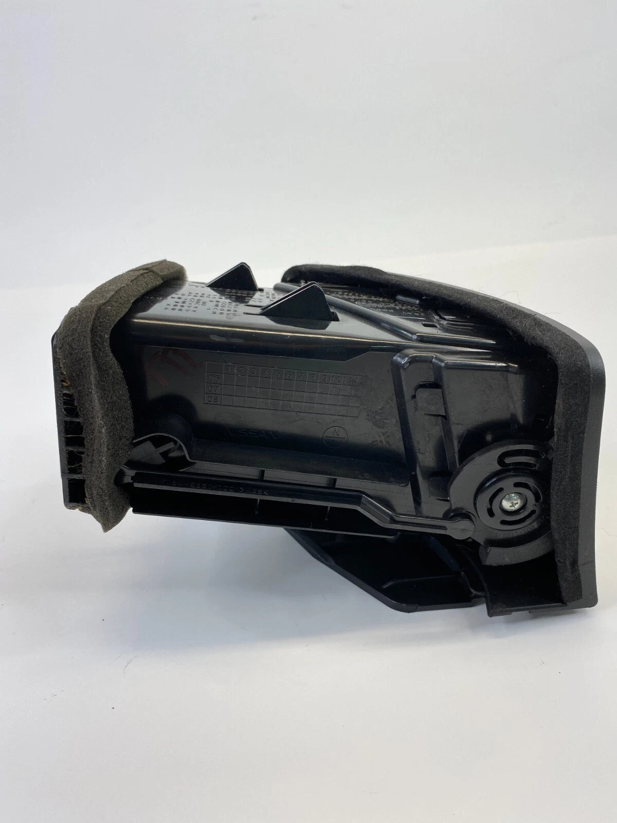 2007 2008 INFINITI G35 SEDAN DASH RIGHT SIDE A/C AIR VENT OUTER OUTLET OEM