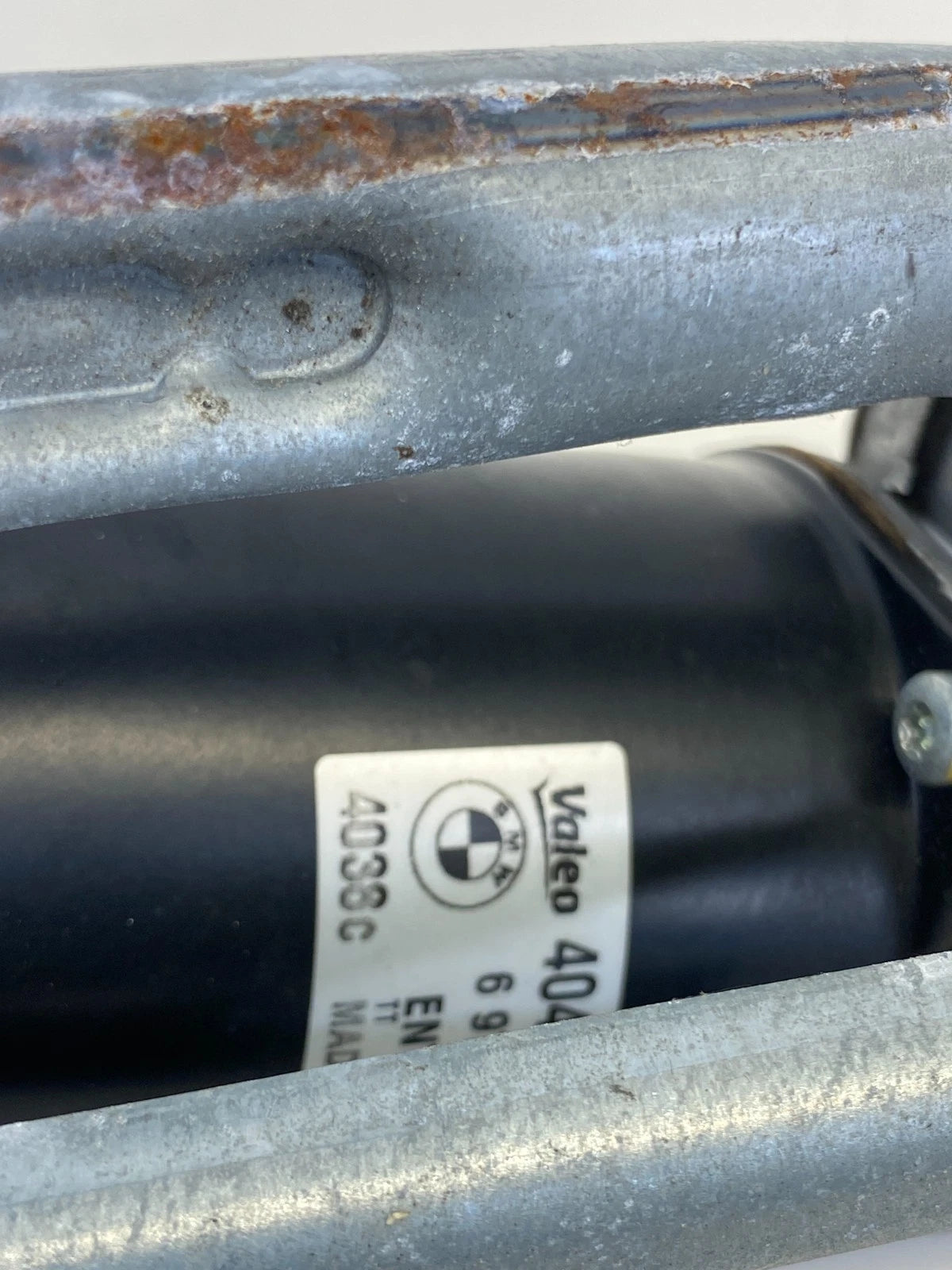 07-08 BMW 335XI FRONT WINDSHIELD WIPER MOTOR LINKAGE TRANSMISSION OEM 7161711-04