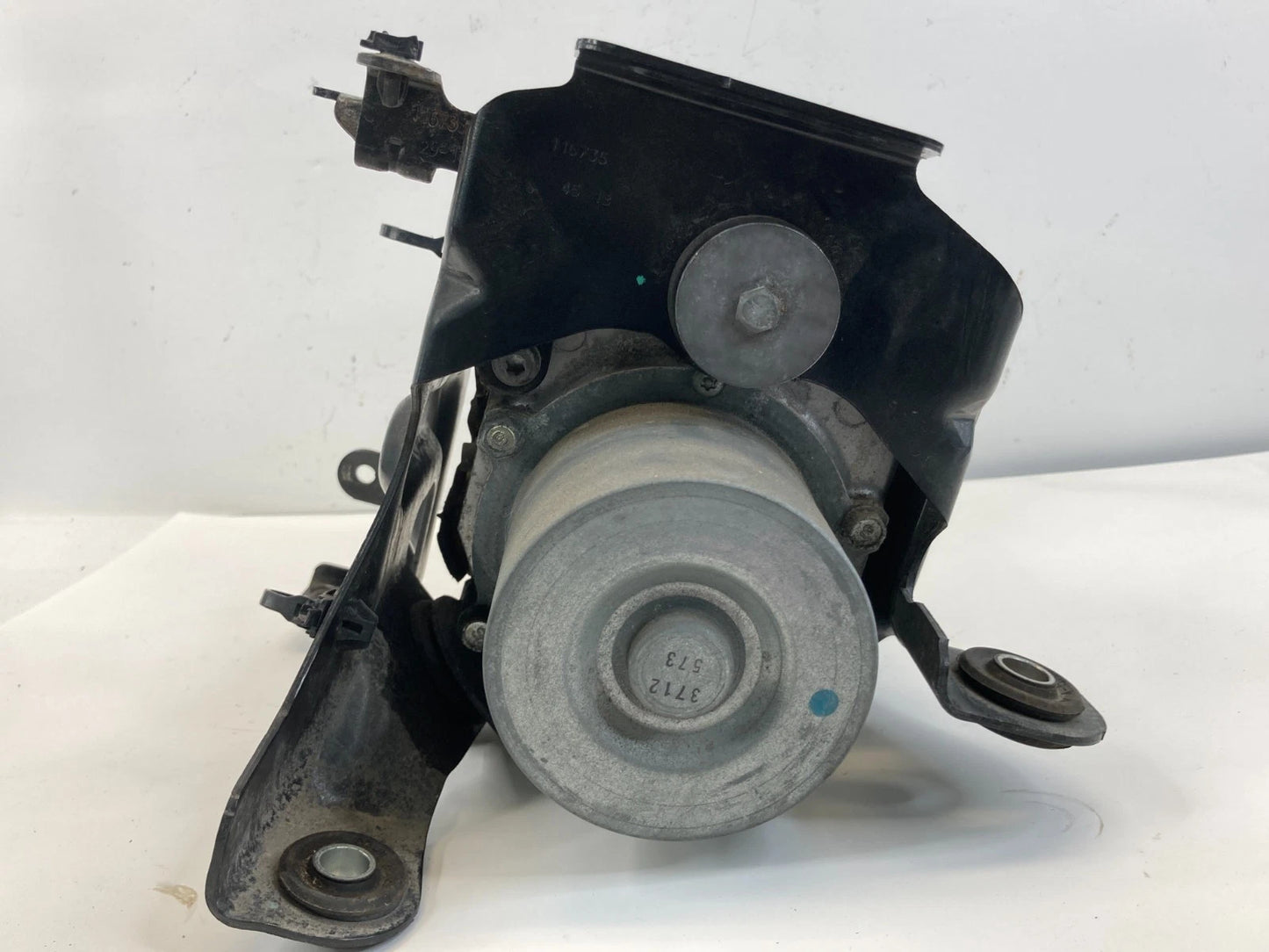 2013-2016 Nissan Pathfinder Electric Power Steering Pump Assembly 491103KEDD