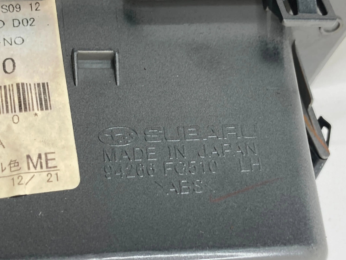 09-11 SUBARU FORESTER REAR LEFT DOOR WINDOW SWITCH BEZEL TRIM COVER 94266-FG510